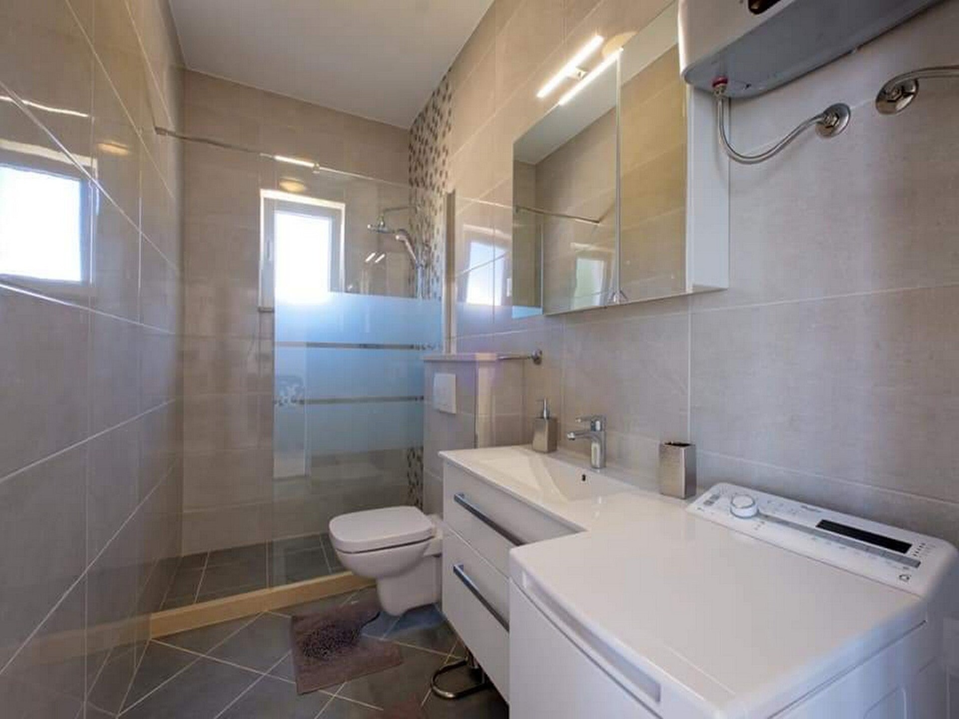 Appartement met balkon en zeezicht op 200m van het strand in Mlini - foto 3