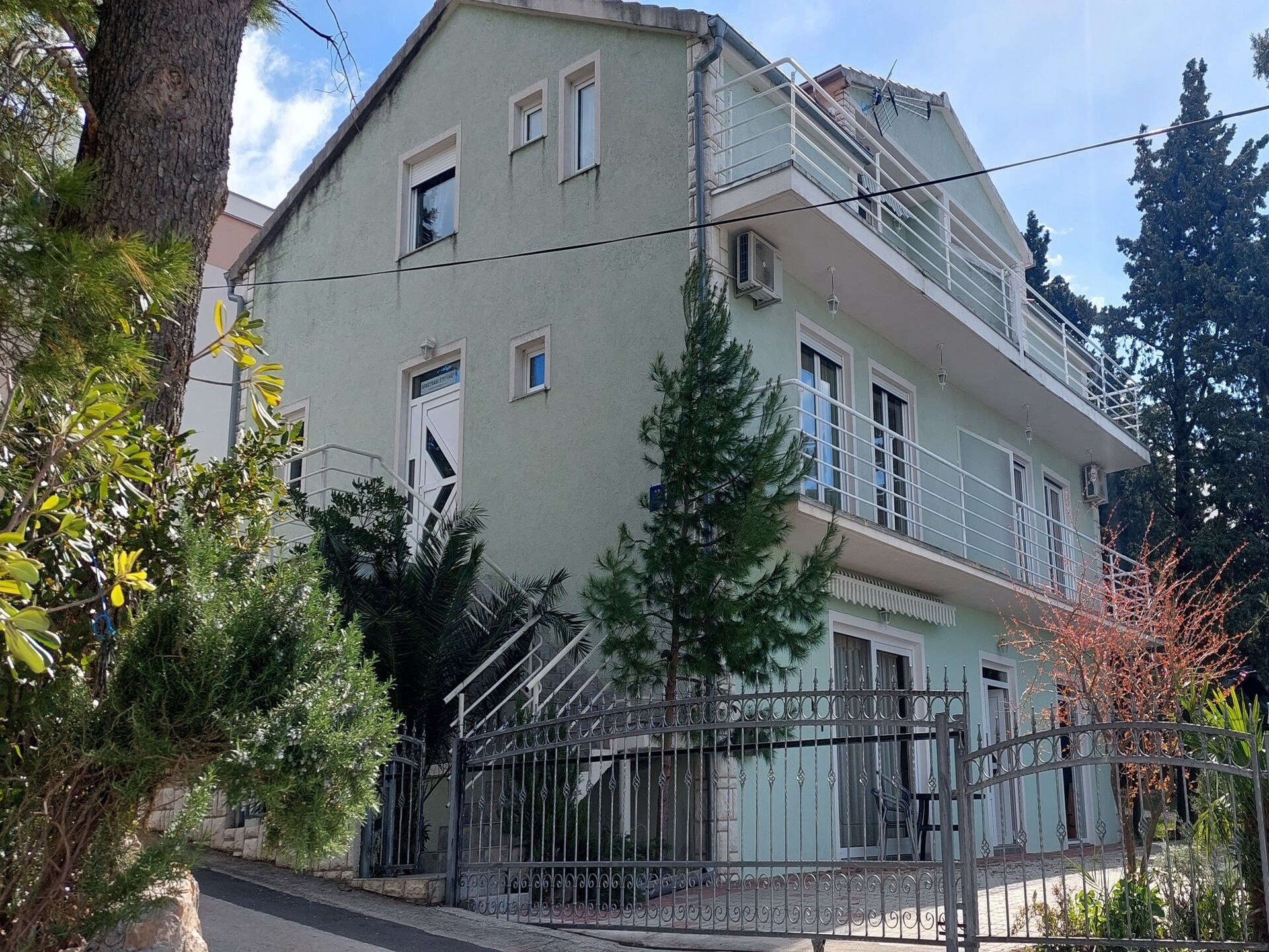 Ruim appartement voor 8 personen in Starigrad-Paklenica - foto 3
