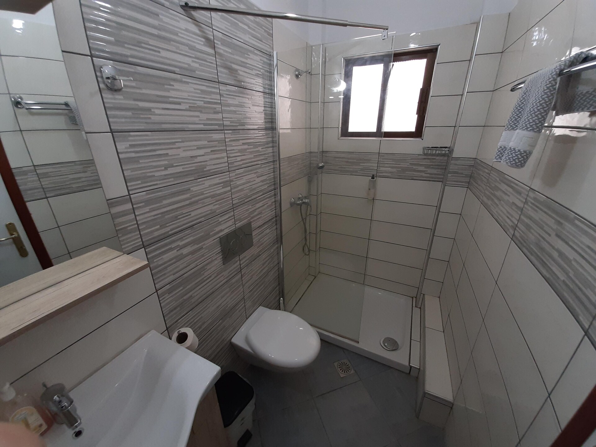 Appartement C in Mpenitses – Uitzicht op Zee, Tuin & Gemeenschappelijk Zwembad - foto 15