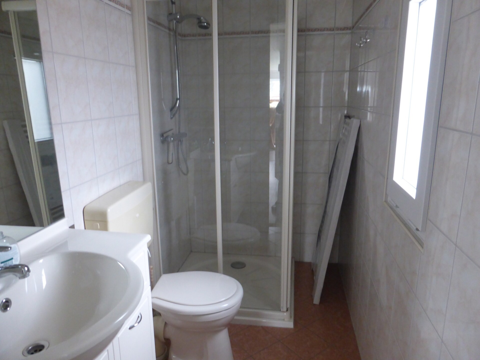 Comfortabel vrijstaand chalet aan de Rhederlaagse Meren in Gelderland - foto 10