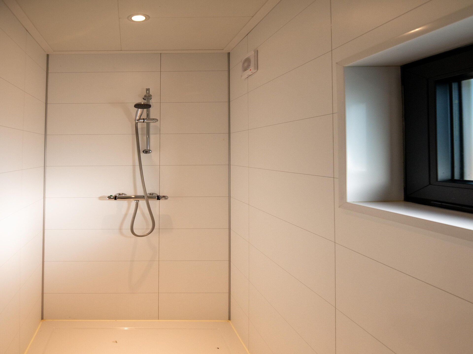 Wellnesslodge Scholekster: privé-jacuzzi in Drentse natuur - foto 11