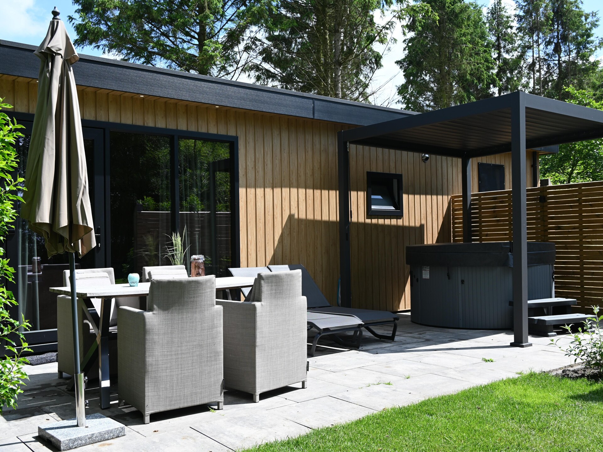 Wellnesslodge Scholekster: privé-jacuzzi in Drentse natuur - foto 15