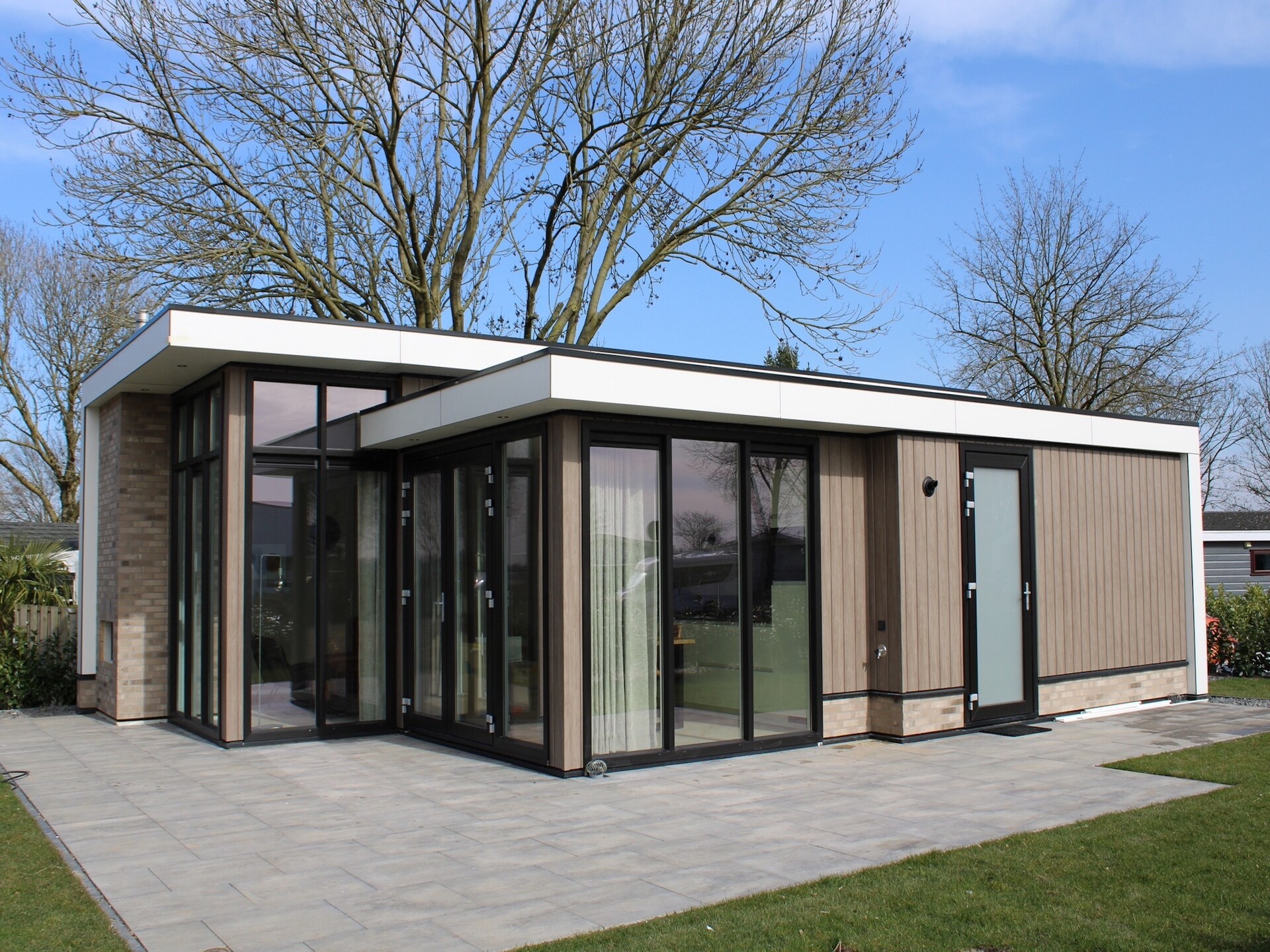 Wellness chalet met sauna en sfeerhaard aan de Rhederlaagse Meren - foto 14