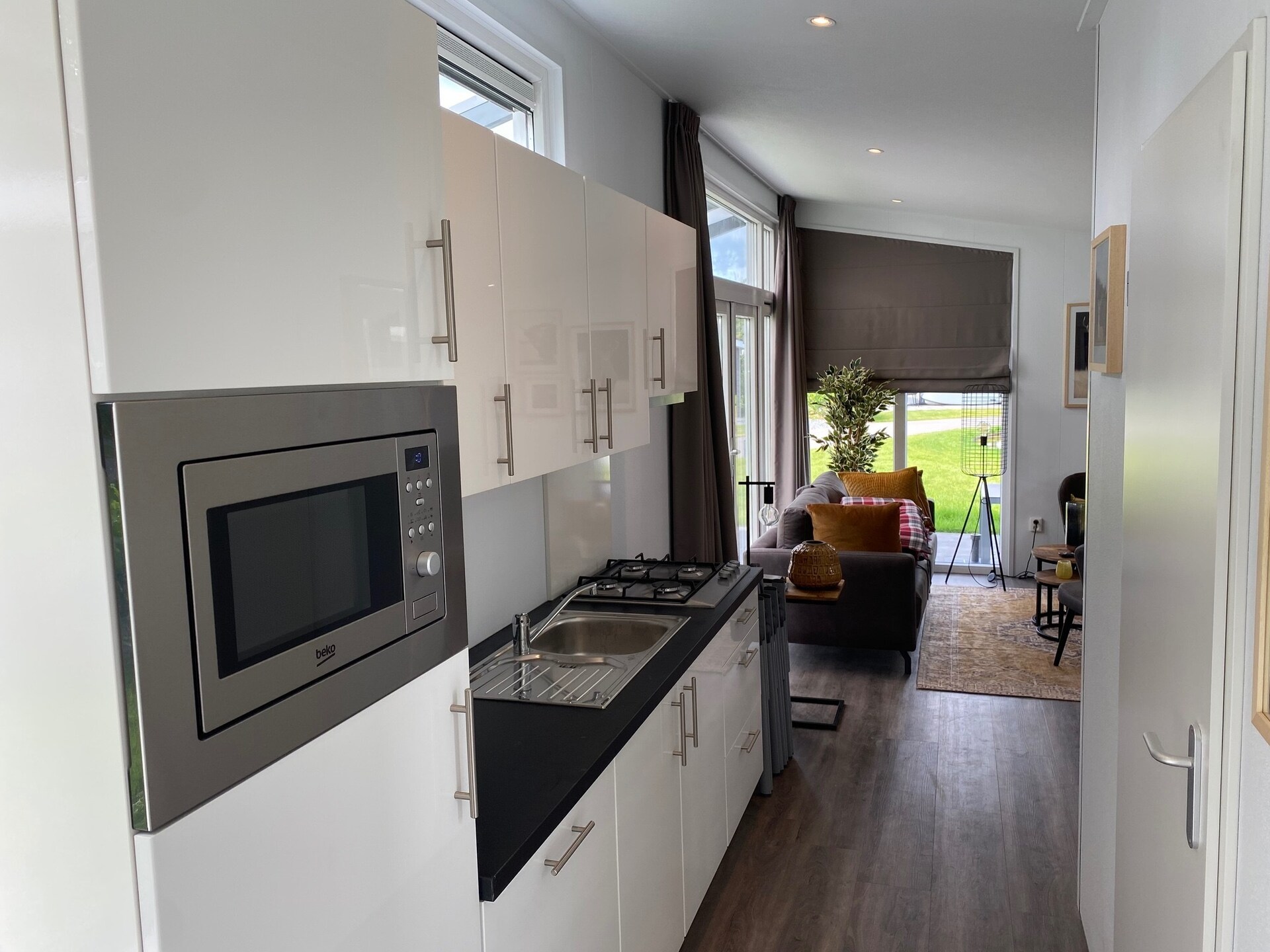 Stijlvol chalet op Recreatiepark Rhederlaagse Meren voor 4 personen - foto 2