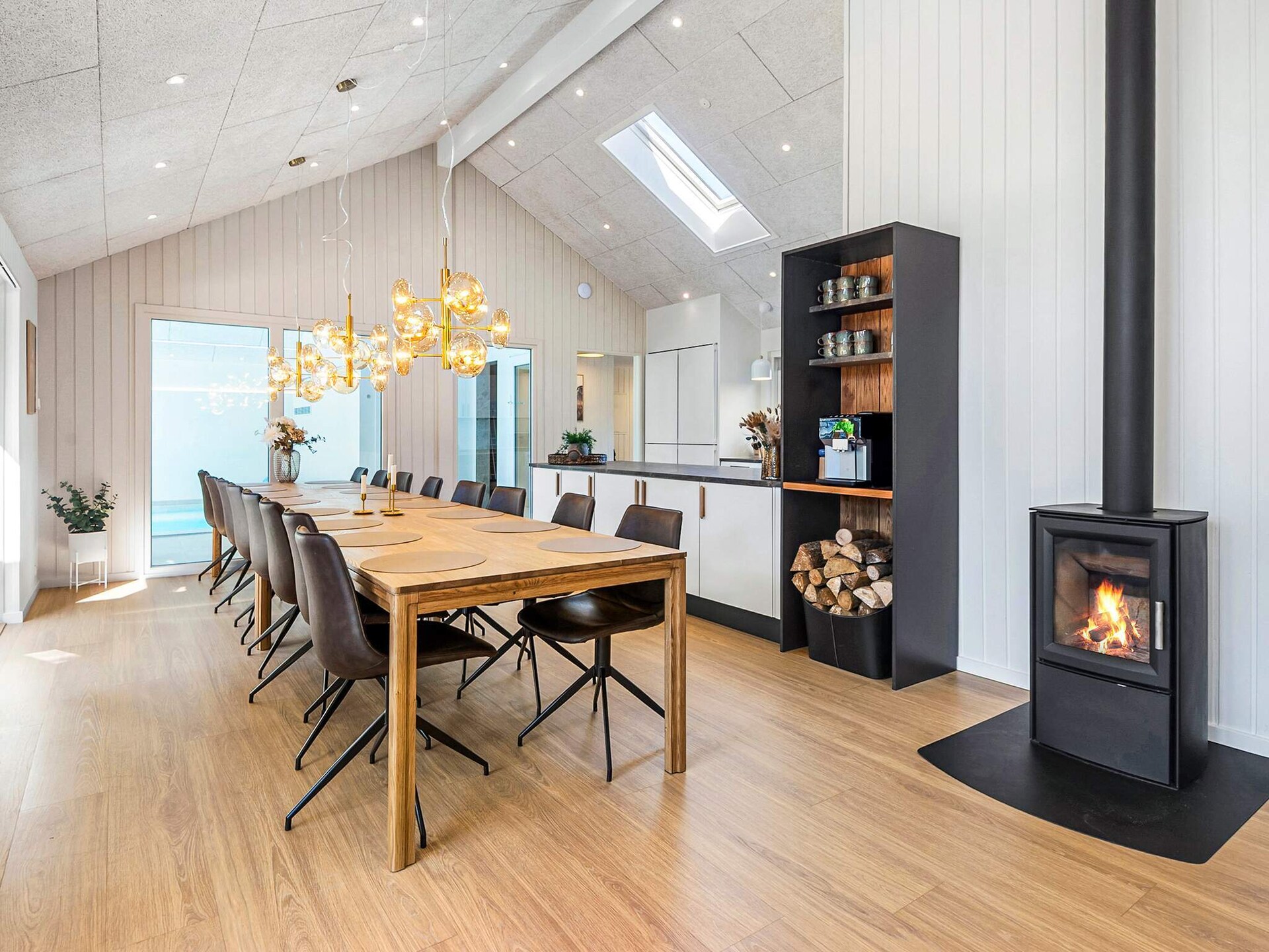 Groots vakantiehuis voor 18 personen met zwembad, sauna en speelkamer in Blåvand - foto 15
