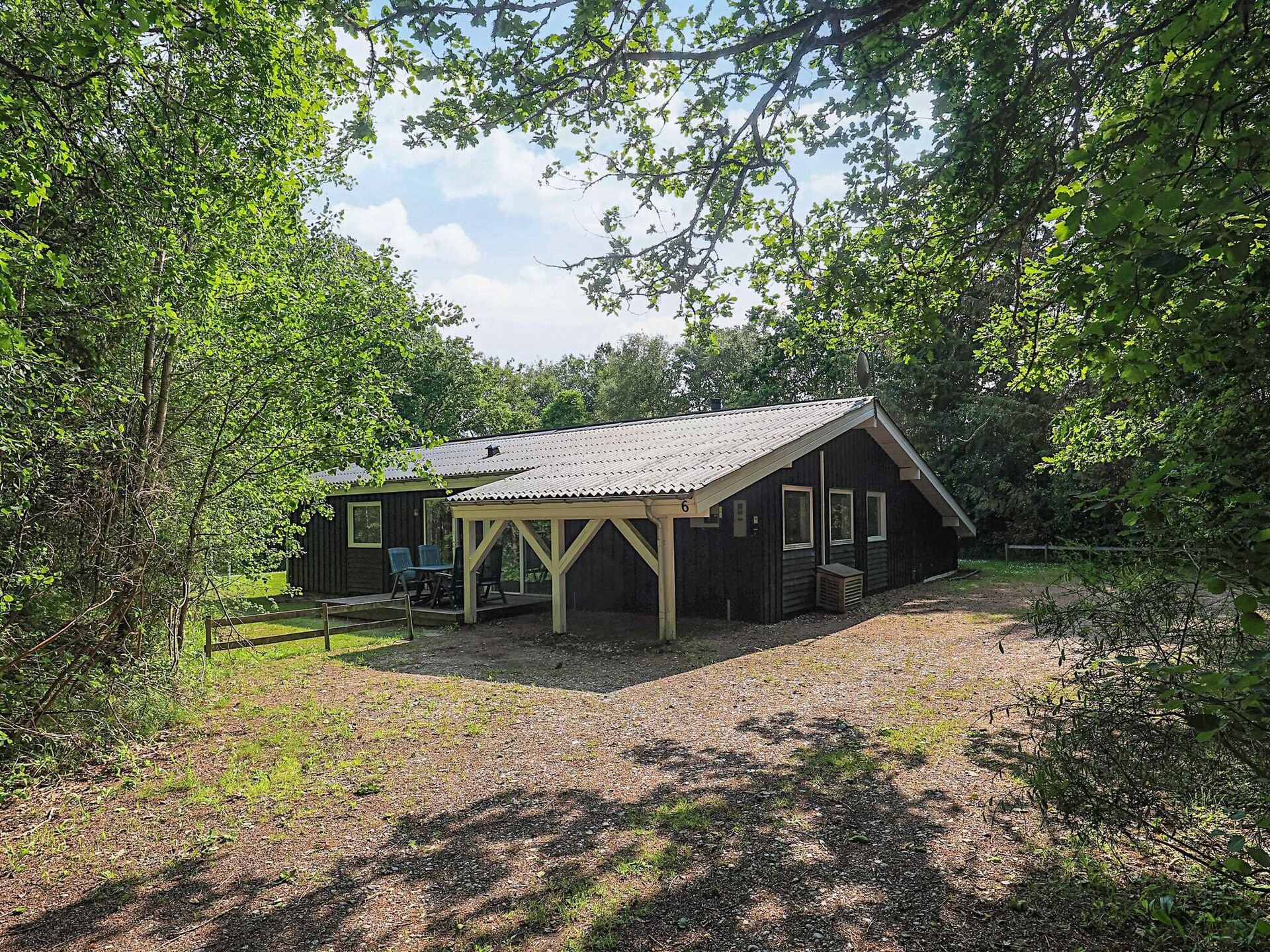 8-persoons vakantiehuis in Ålbæk met binnenzwembad en golf nabij - foto 8