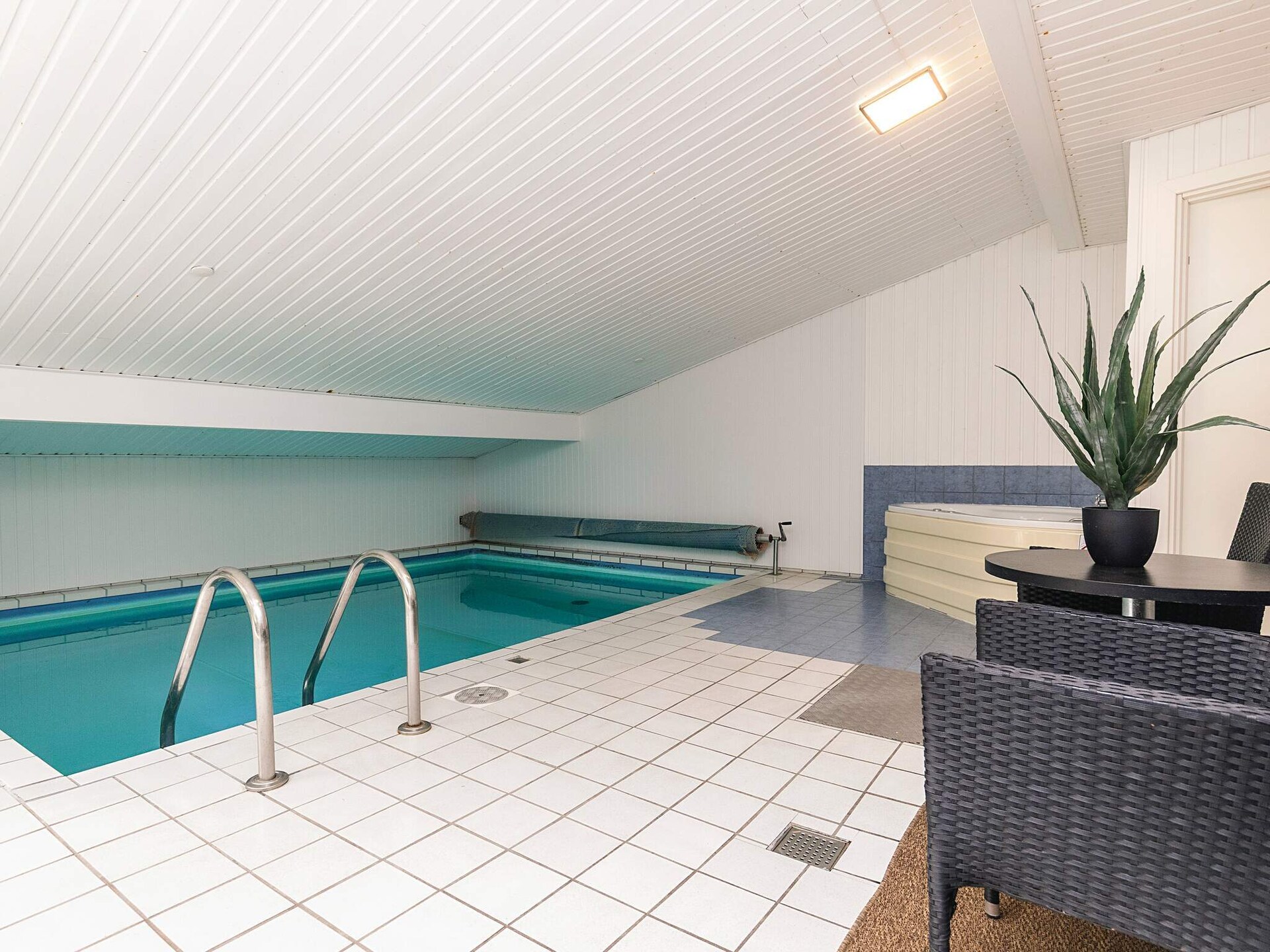 8-persoons vakantiehuis in Ålbæk met binnenzwembad en golf nabij - foto 11