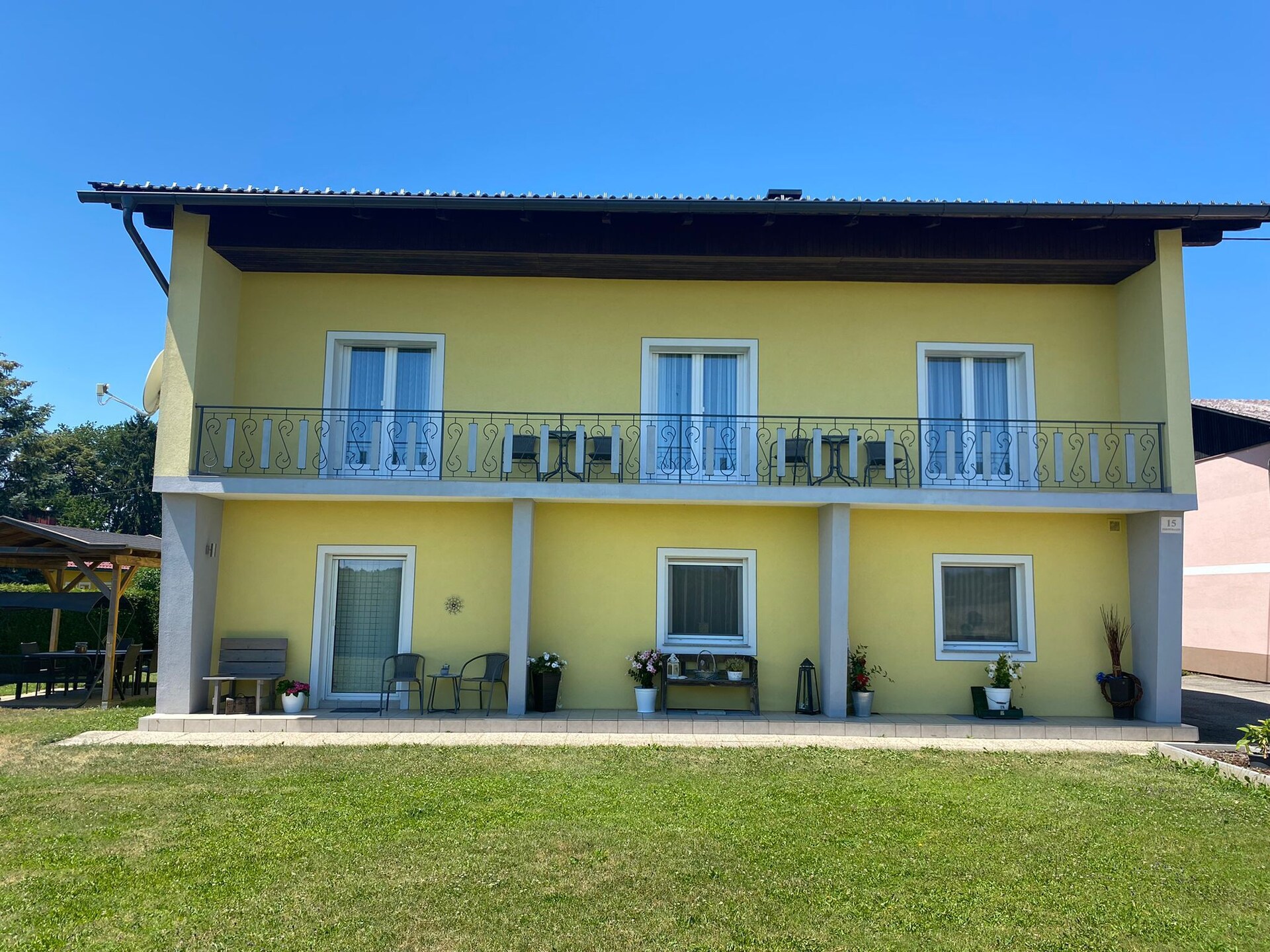 Op 1,0 km van het centrum: ruim appartement in St. Kanzian - foto 1