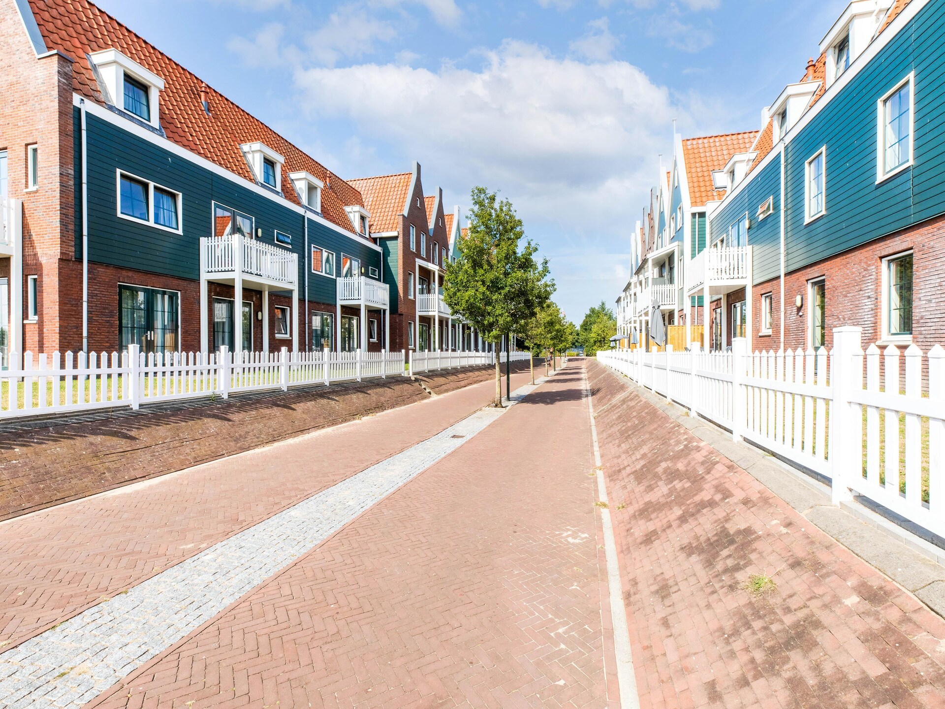 Unieke woonboot Wave aan het IJsselmeer in Volendam - foto 32