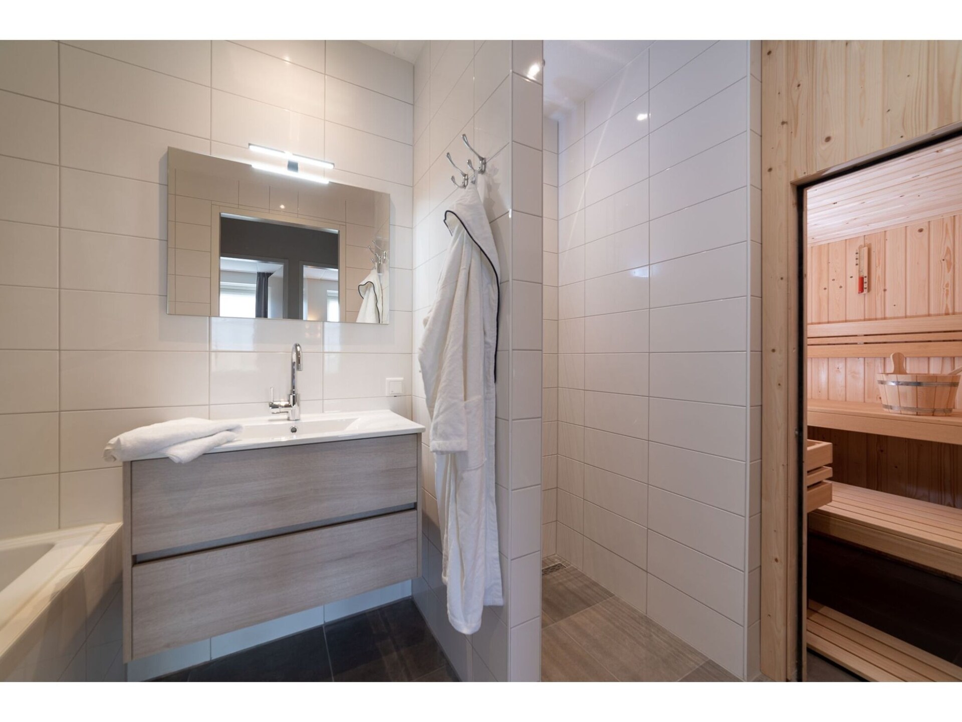 Wellness appartement aan meer in Colijnsplaat, Zeeland - foto 30