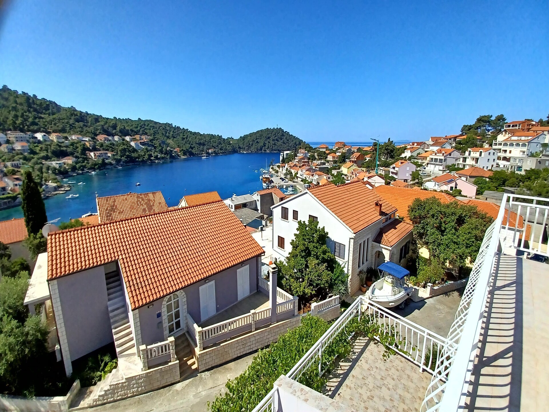 Bertie's Lodge - Standard Two Bedroom Apartment with Balcony and Sea view(A0) - foto 24