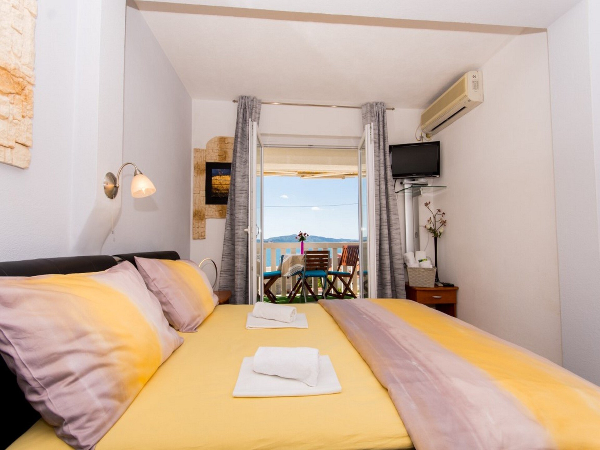 Op 400 m van het strand: appartement in Okrug Gornji voor 4 personen - foto 4