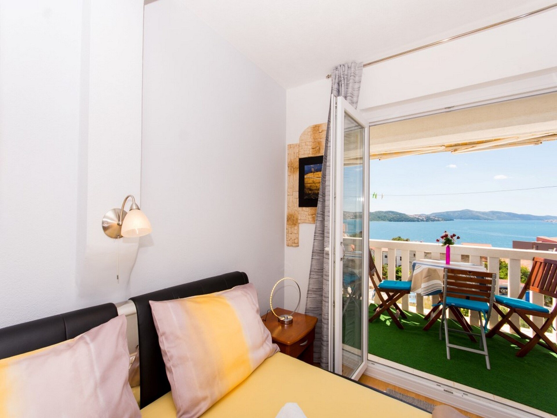 Op 400 m van het strand: appartement in Okrug Gornji voor 4 personen - foto 11