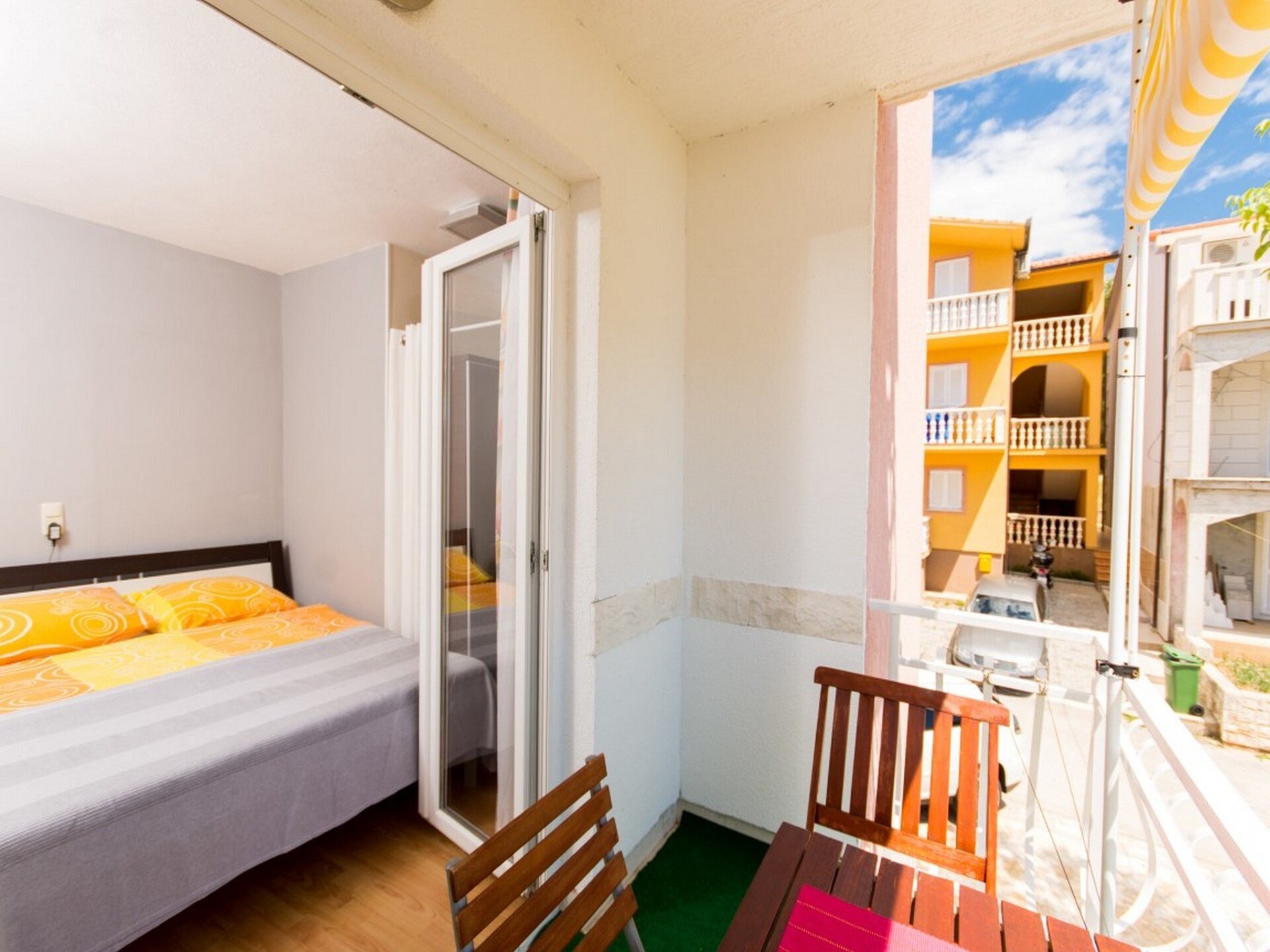 Op 400 m van het strand: appartement in Okrug Gornji voor 4 personen - foto 13
