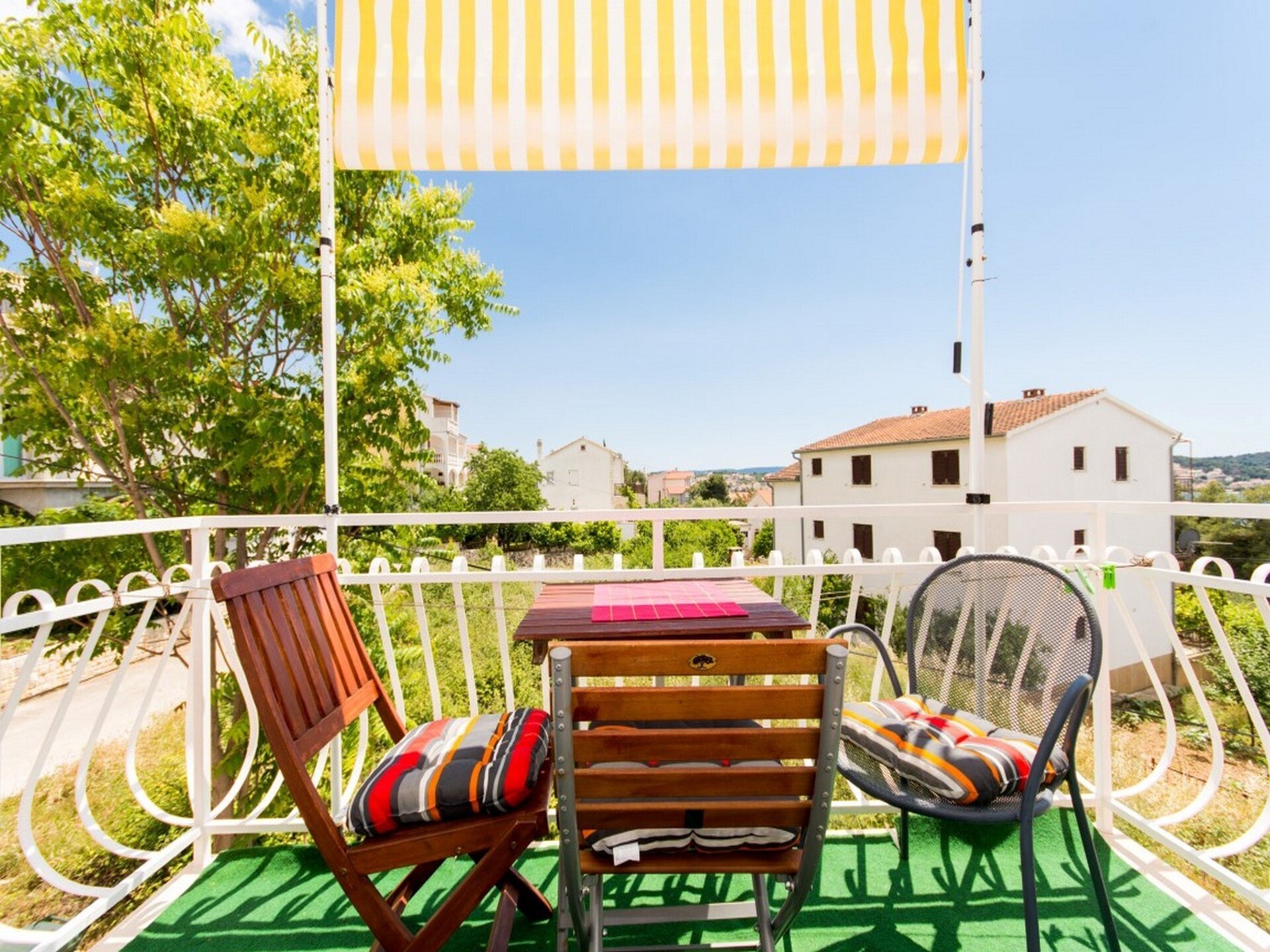 Op 400 m van het strand: appartement in Okrug Gornji voor 4 personen - foto 21