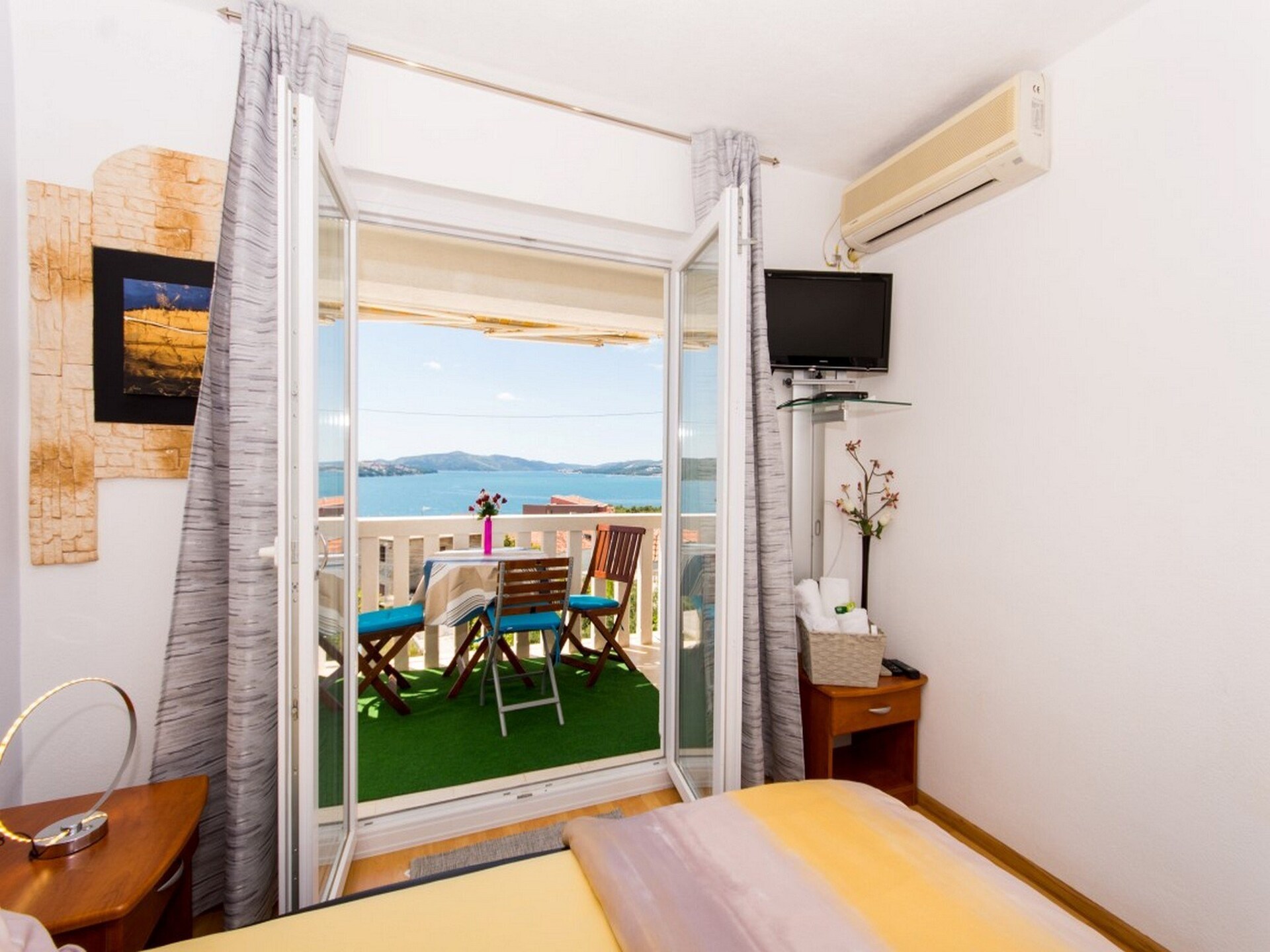 Op 400 m van het strand: appartement in Okrug Gornji voor 4 personen - foto 7