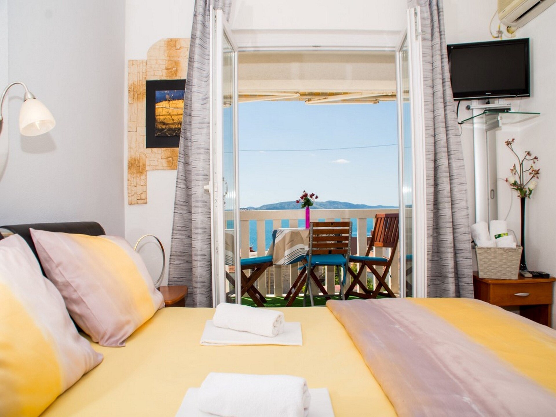 Op 400 m van het strand: appartement in Okrug Gornji voor 4 personen - foto 16