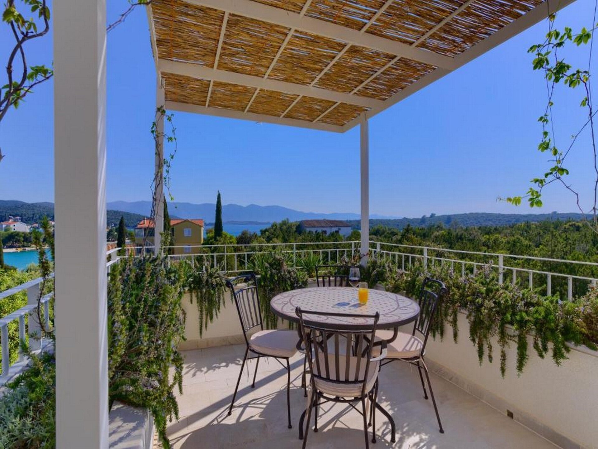 Villa Vera: Vrijstaande villa met privézwembad op 100 meter van zee in Lovište - foto 23