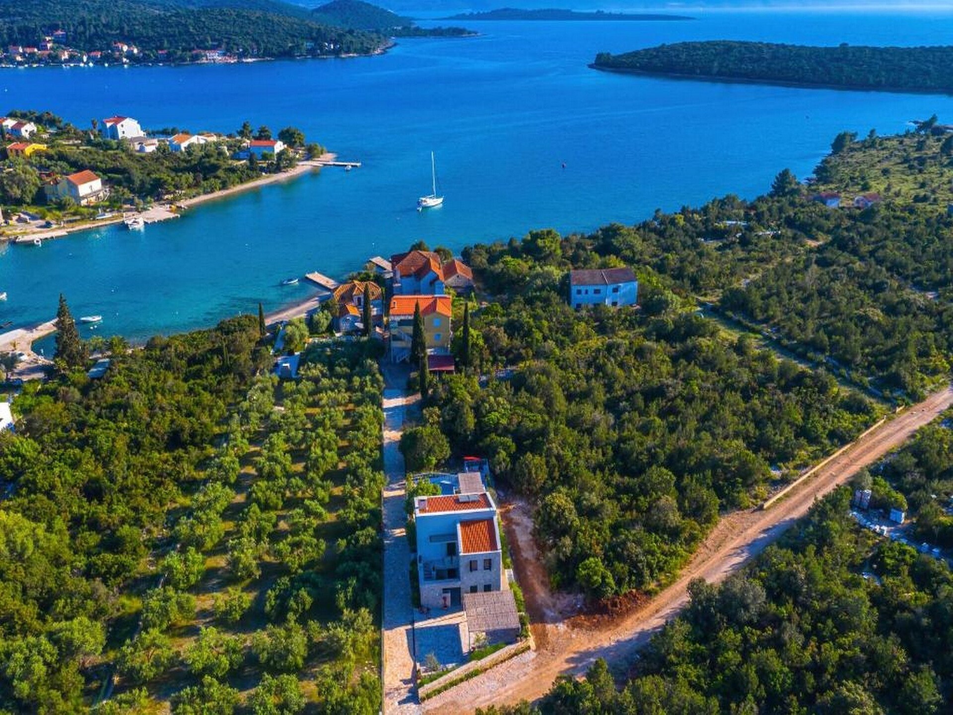 Villa Vera: Vrijstaande villa met privézwembad op 100 meter van zee in Lovište - foto 37