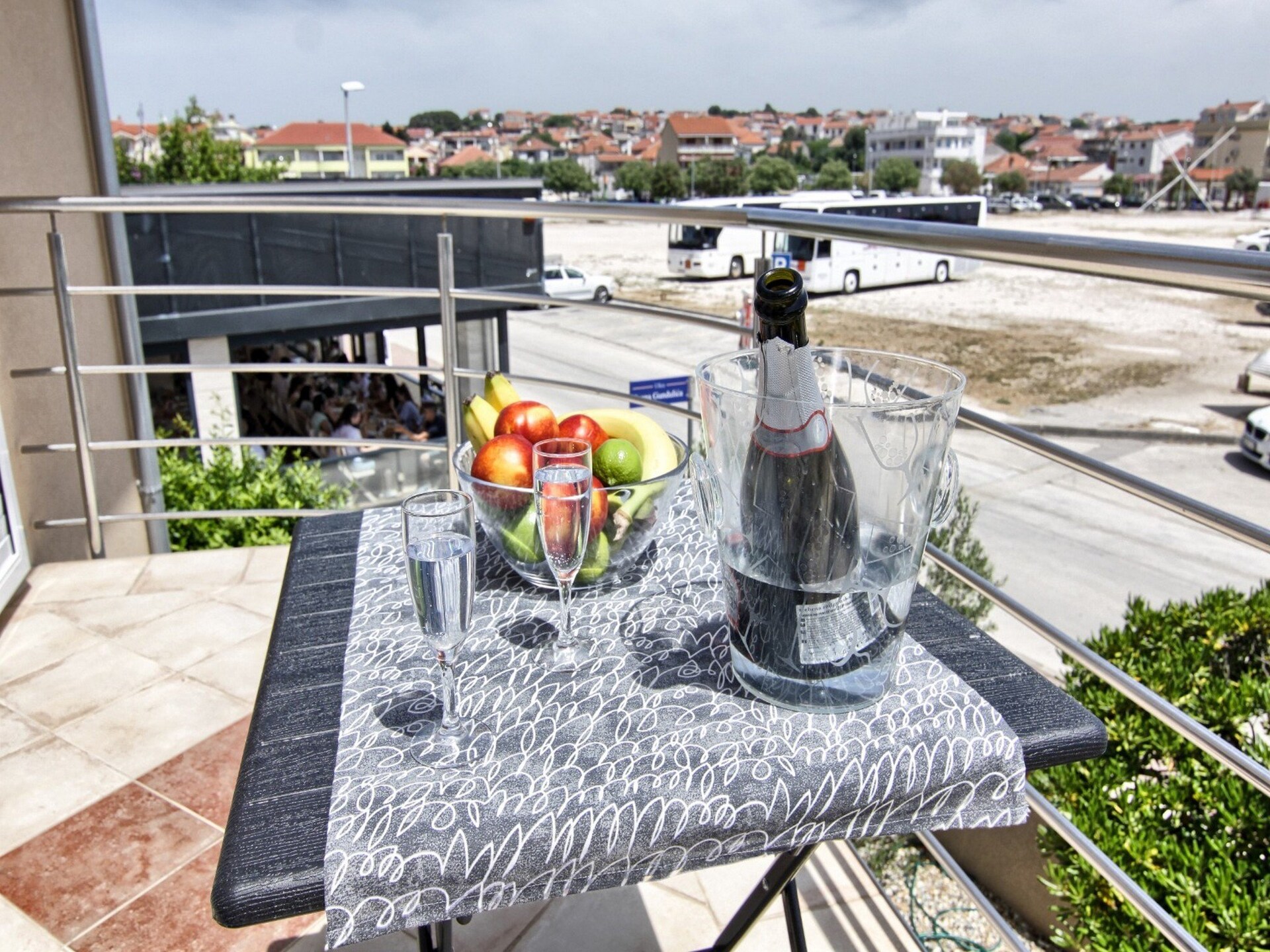 Licht appartement met zeezicht en terras in Pakoštane - foto 12