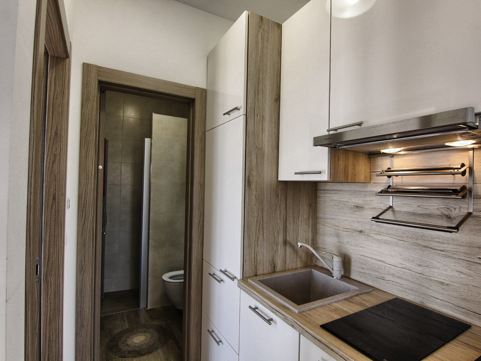 Licht appartement met zeezicht en terras in Pakoštane - foto 3
