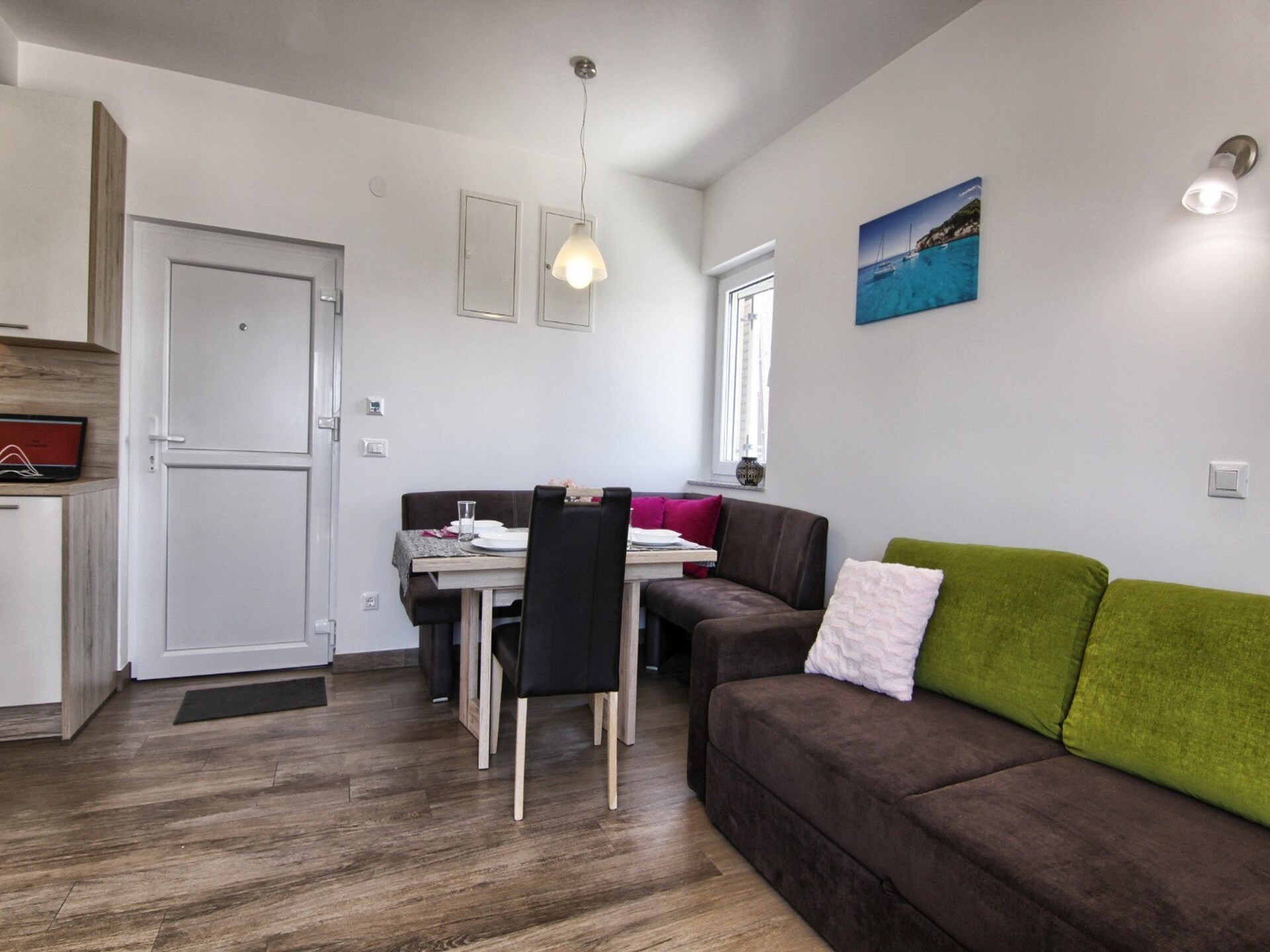 Licht appartement met zeezicht en terras in Pakoštane - foto 9