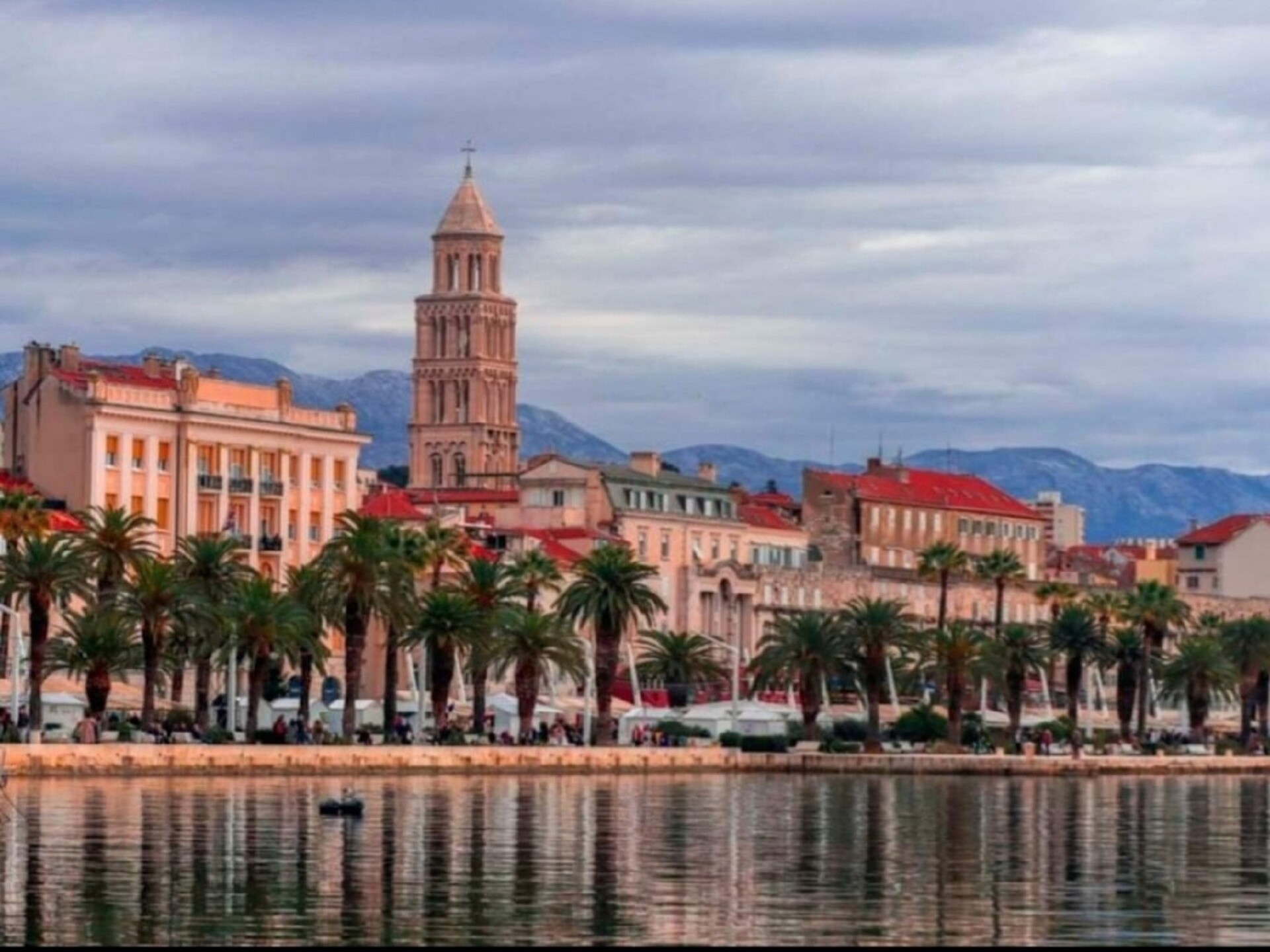 Ruim 3-kamerappartement met loggia in Split, op 3 km van het strand - foto 60