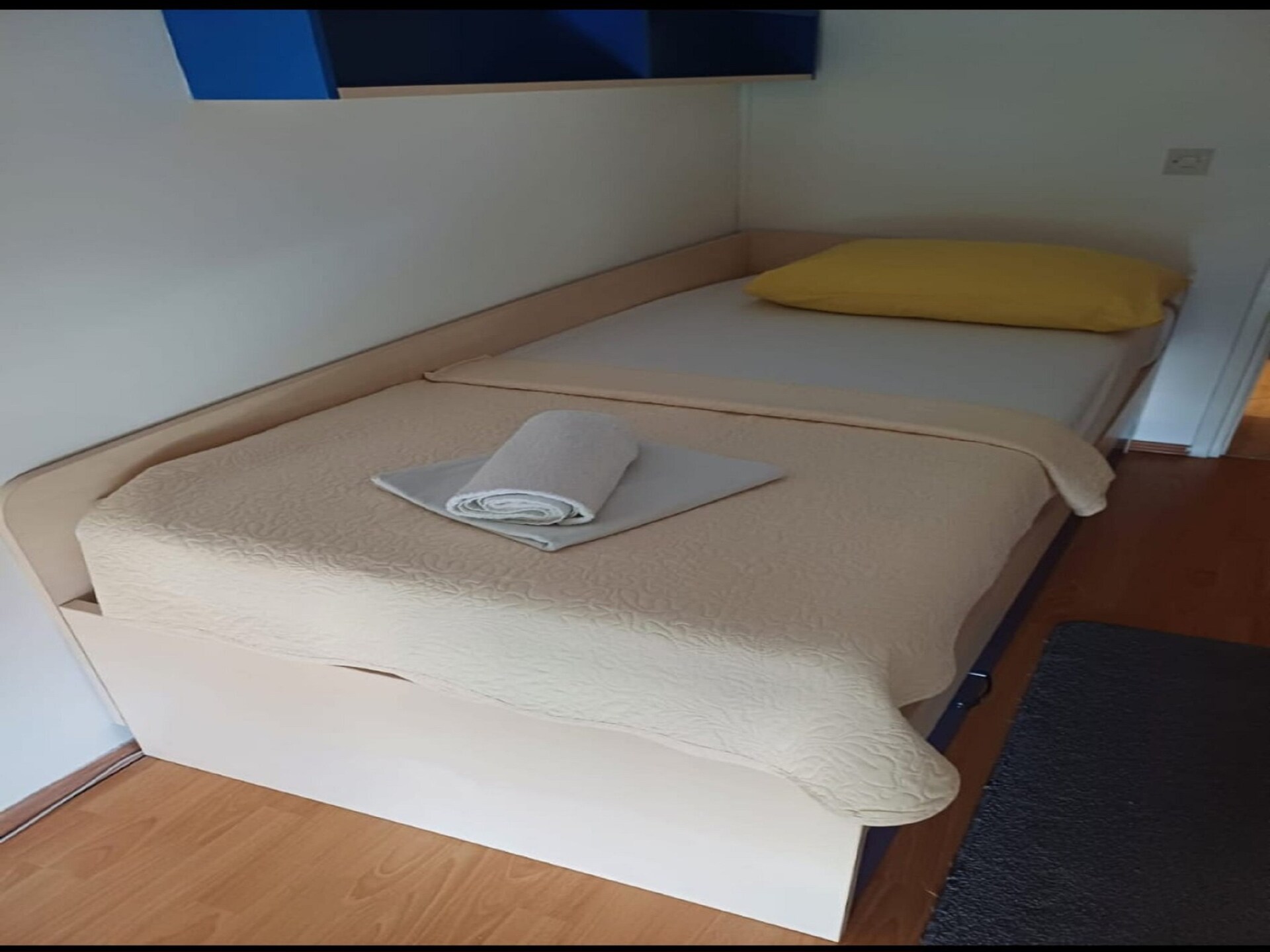 Ruim 3-kamerappartement met loggia in Split, op 3 km van het strand - foto 27