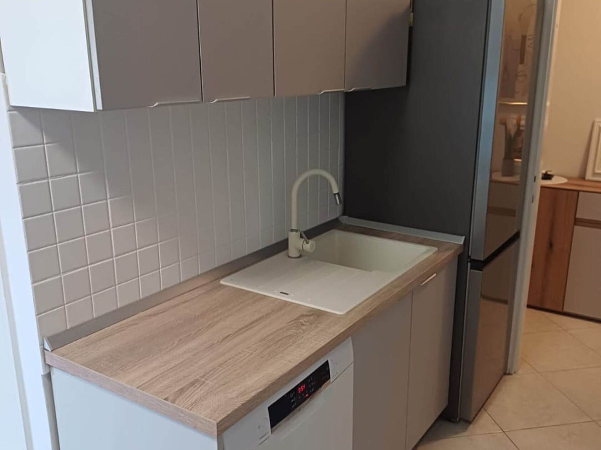 Ruim 3-kamerappartement met loggia in Split, op 3 km van het strand - foto 13