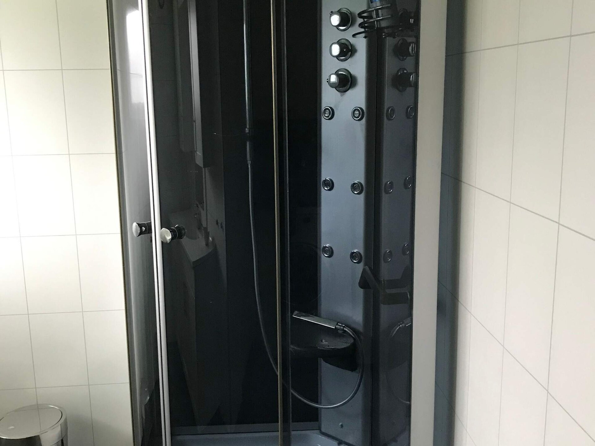 Ruim appartement aan de Våglandsfjord met sauna en open haard - foto 20