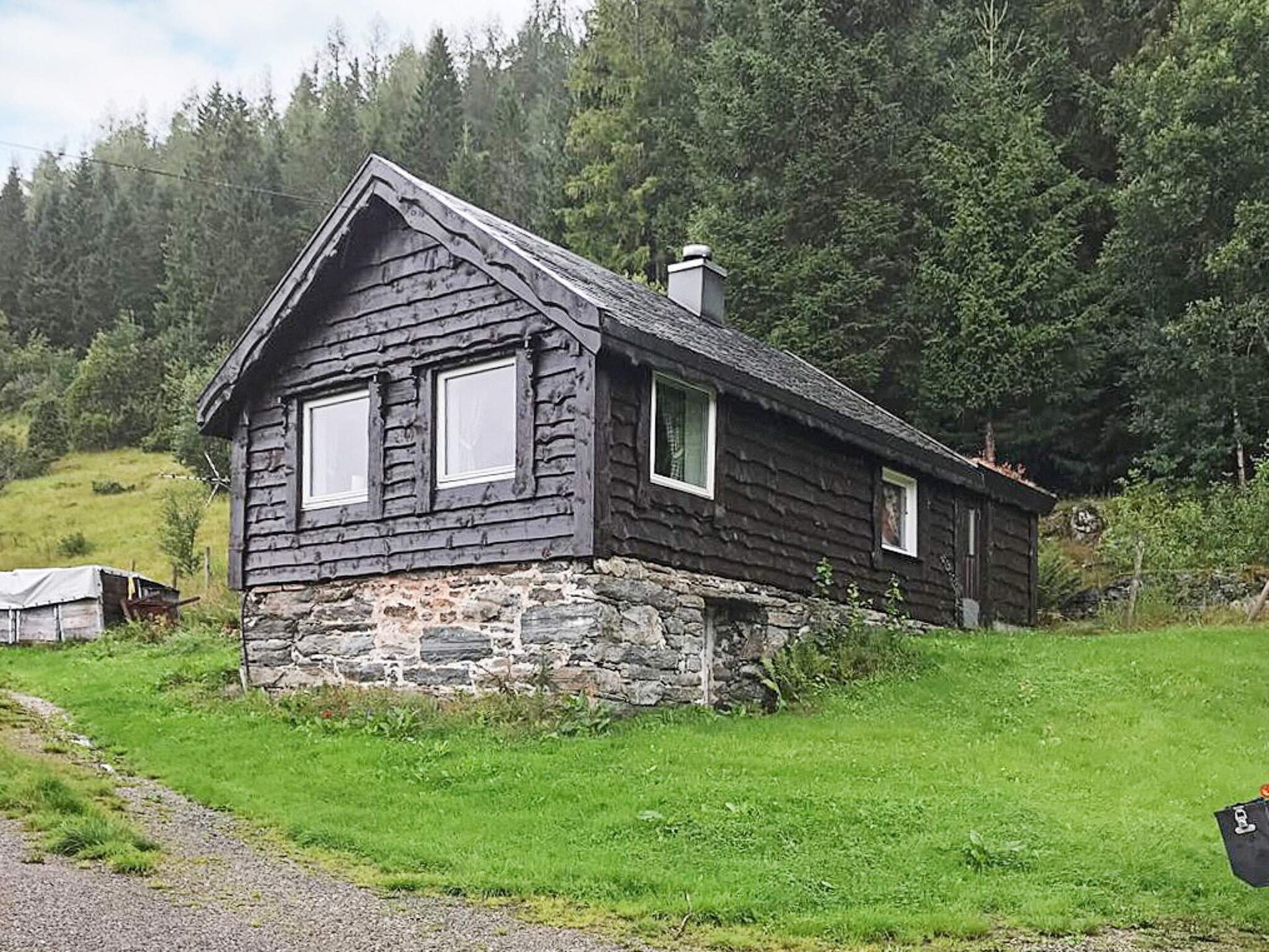 Authentiek Noors vakantiehuis bij de fjord met privé visplek en uitzicht - foto 2