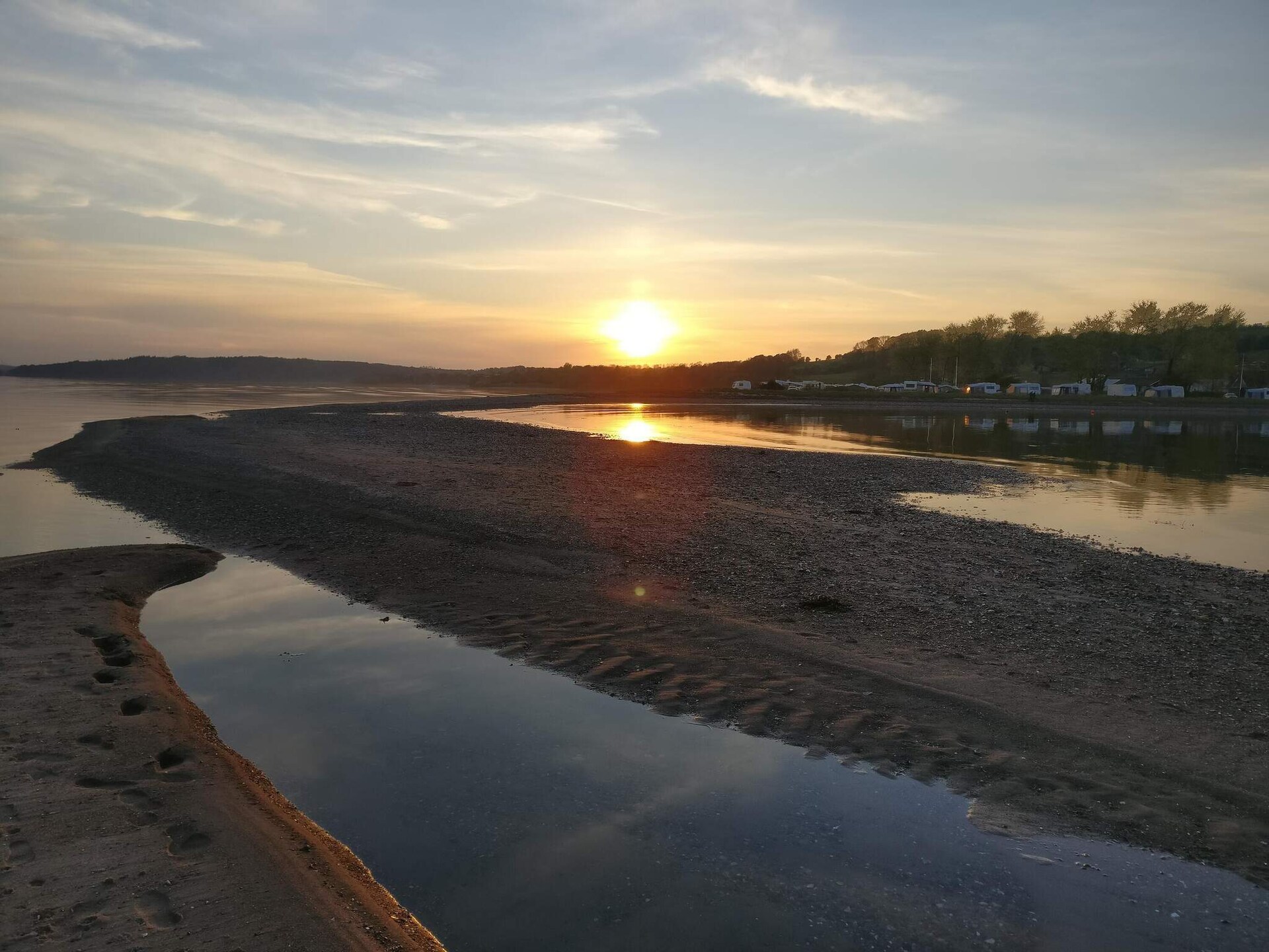 Vrijstaand vakantiehuis met panoramisch zeezicht in Skarrev, 10m van het strand - foto 8