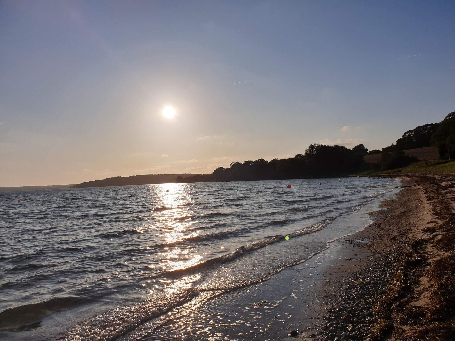 Vrijstaand vakantiehuis met panoramisch zeezicht in Skarrev, 10m van het strand - foto 10