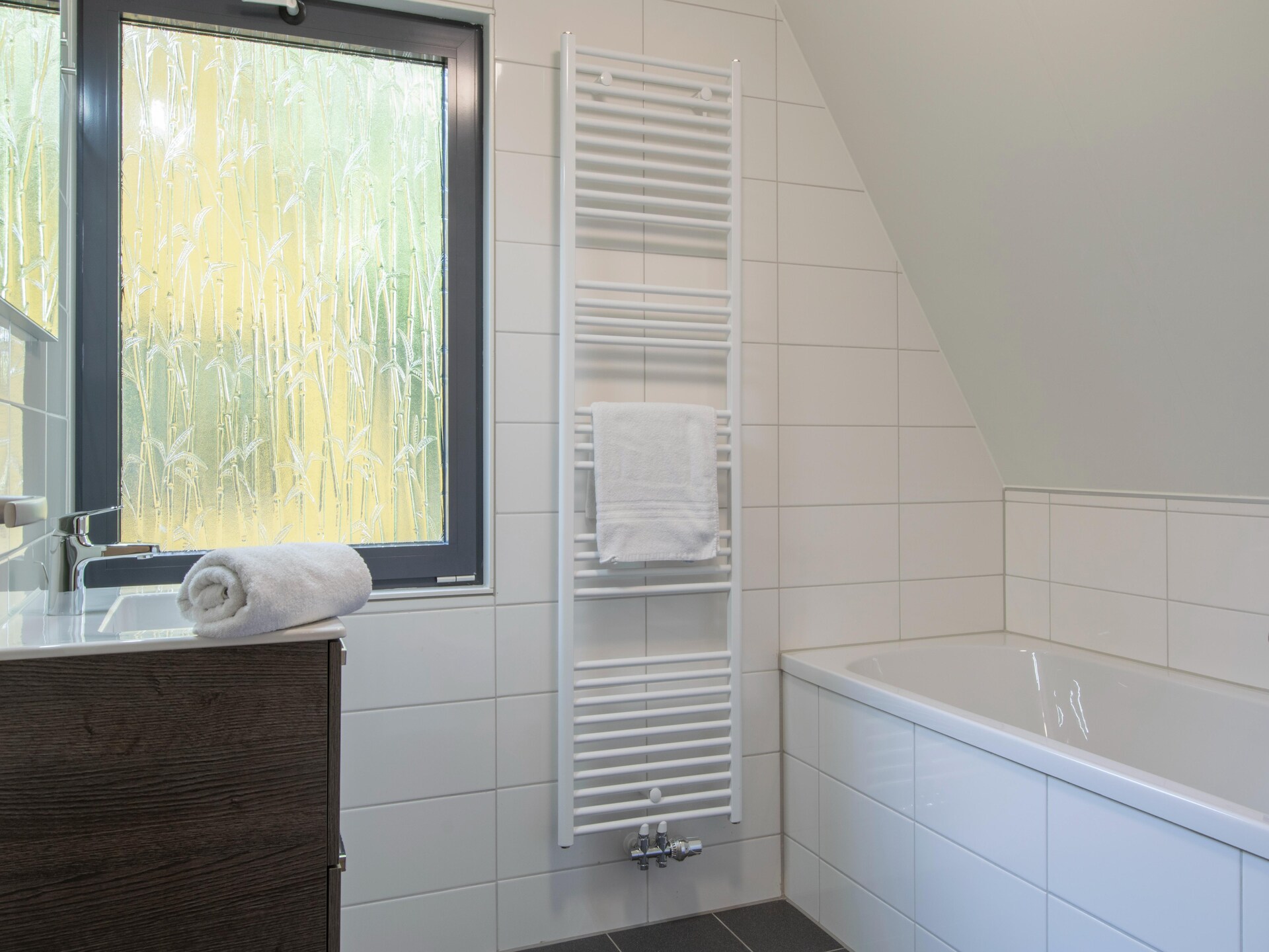 Vrijstaand vakantiehuis met tuin op Vakantiepark De Katjeskelder, 10 km van Breda - foto 12