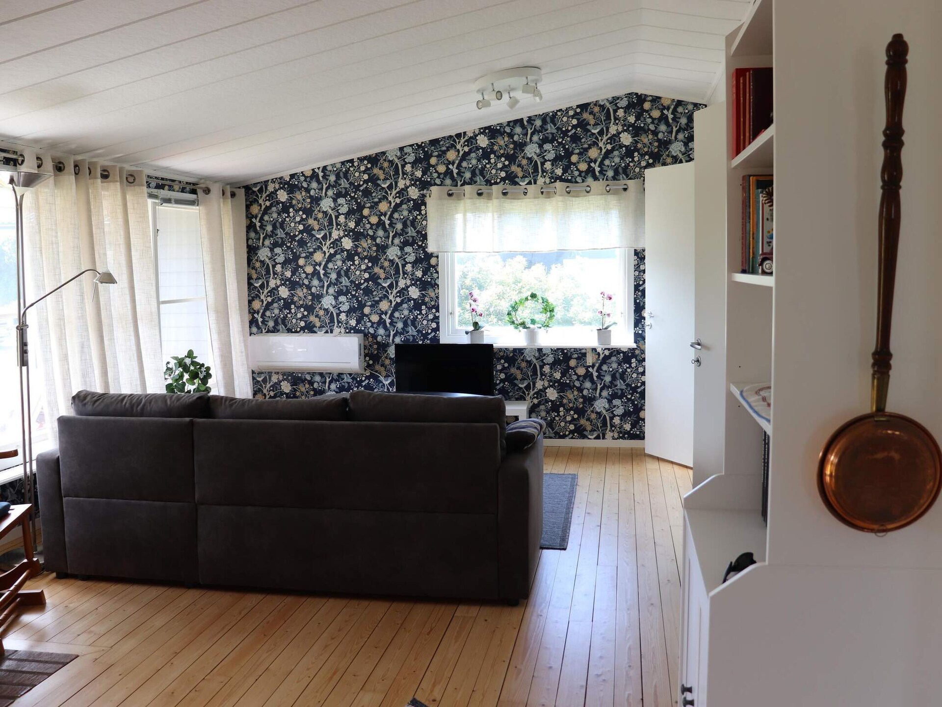 Vrijstaand vakantiehuis bij zee en golfbaan in Träslövsläge - foto 18