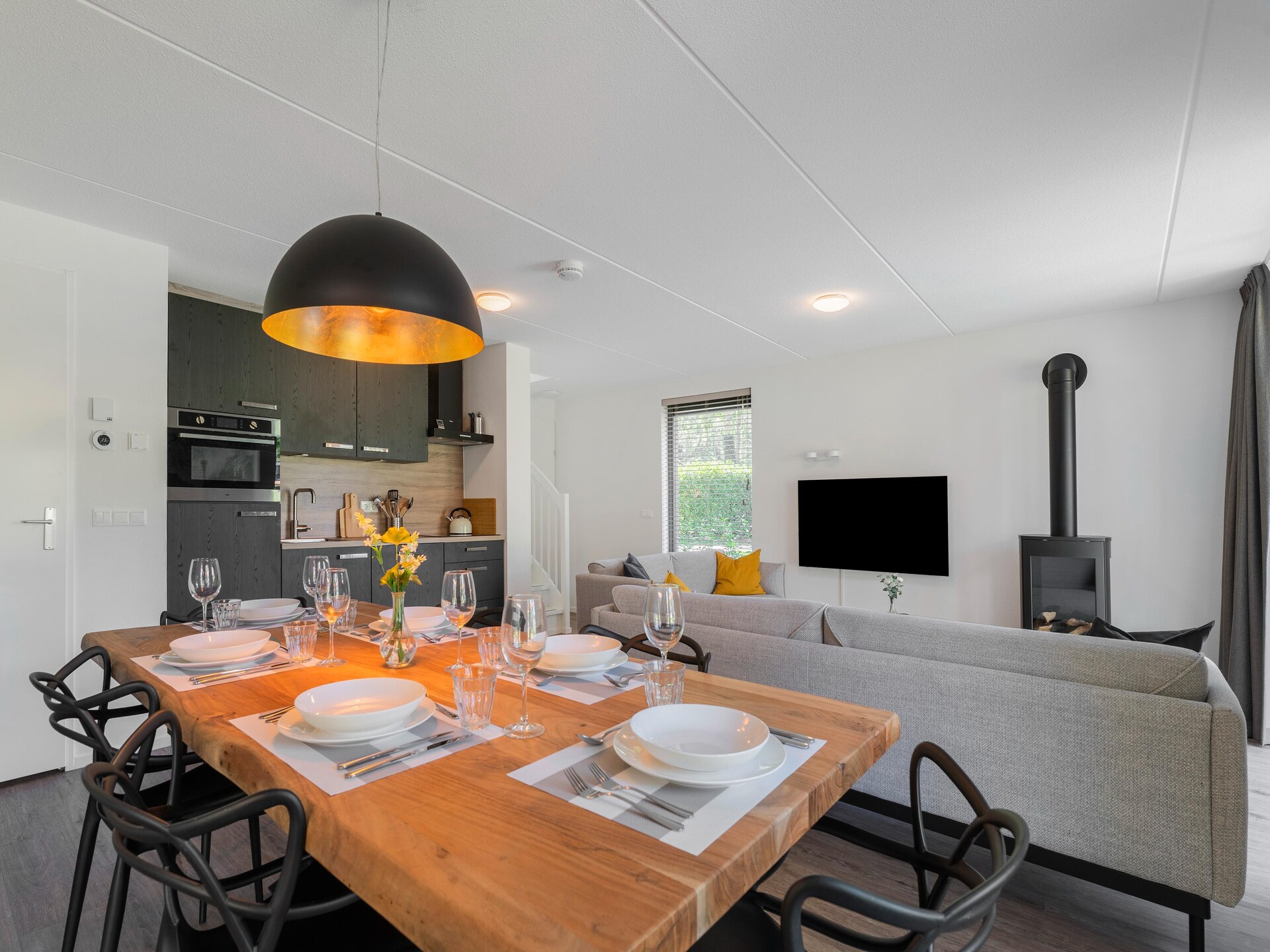 Boschhuis Boucle: vrijstaand vakantiehuis met uitzicht op water in Lochem - foto 12