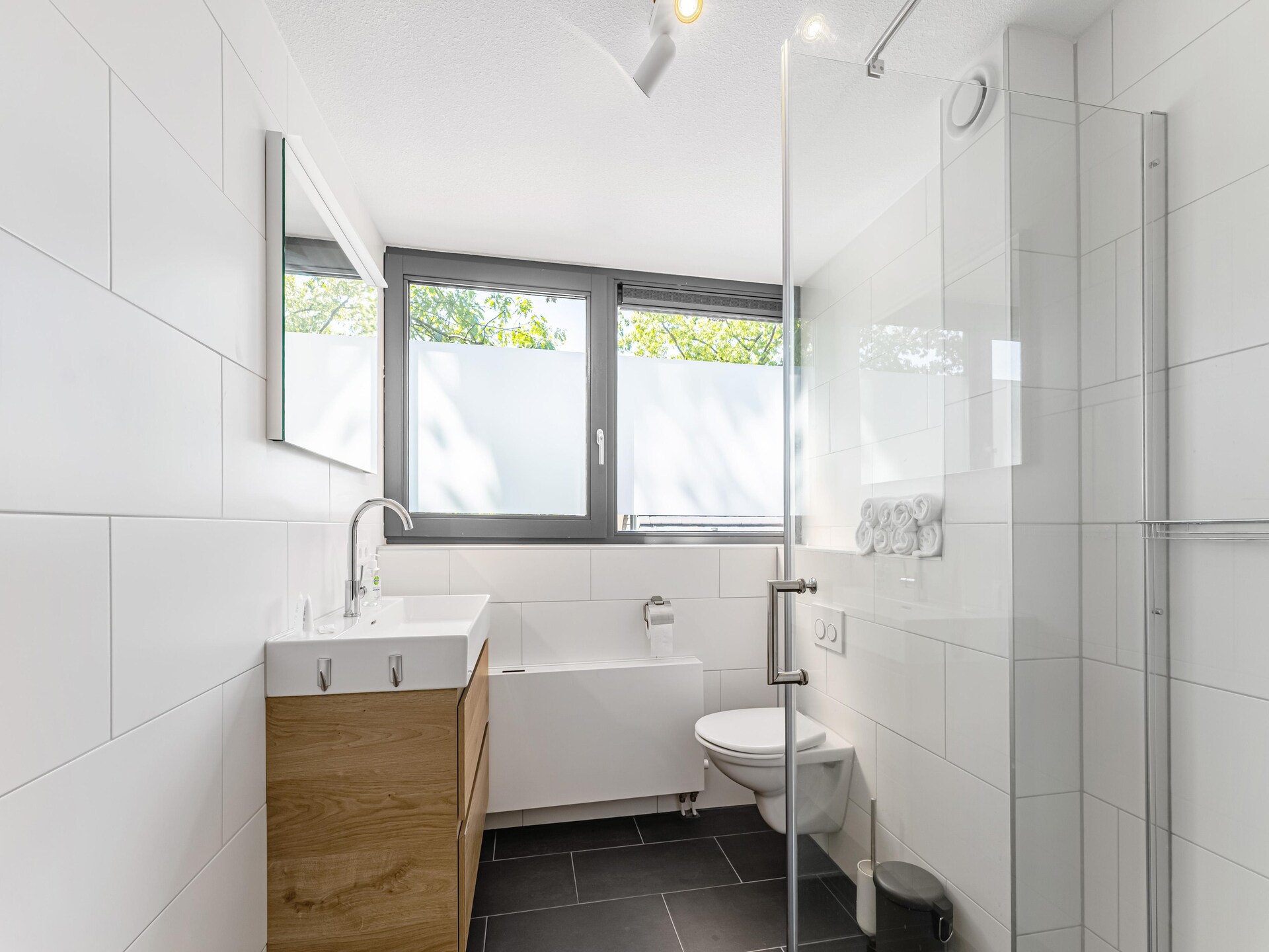 Boschhuis Boucle: vrijstaand vakantiehuis met uitzicht op water in Lochem - foto 23