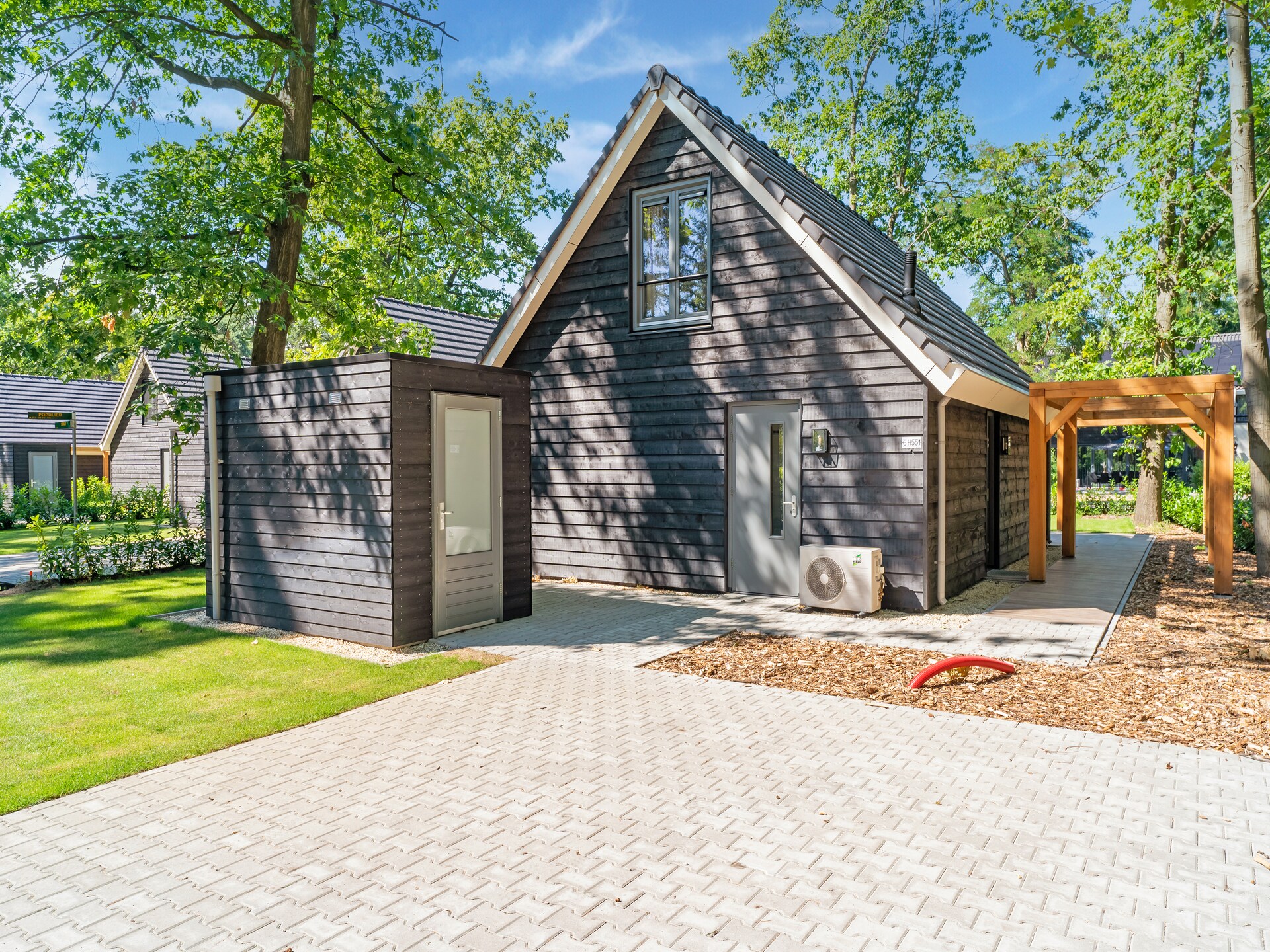 Boschhuis Boucle: vrijstaand vakantiehuis met uitzicht op water in Lochem - foto 7