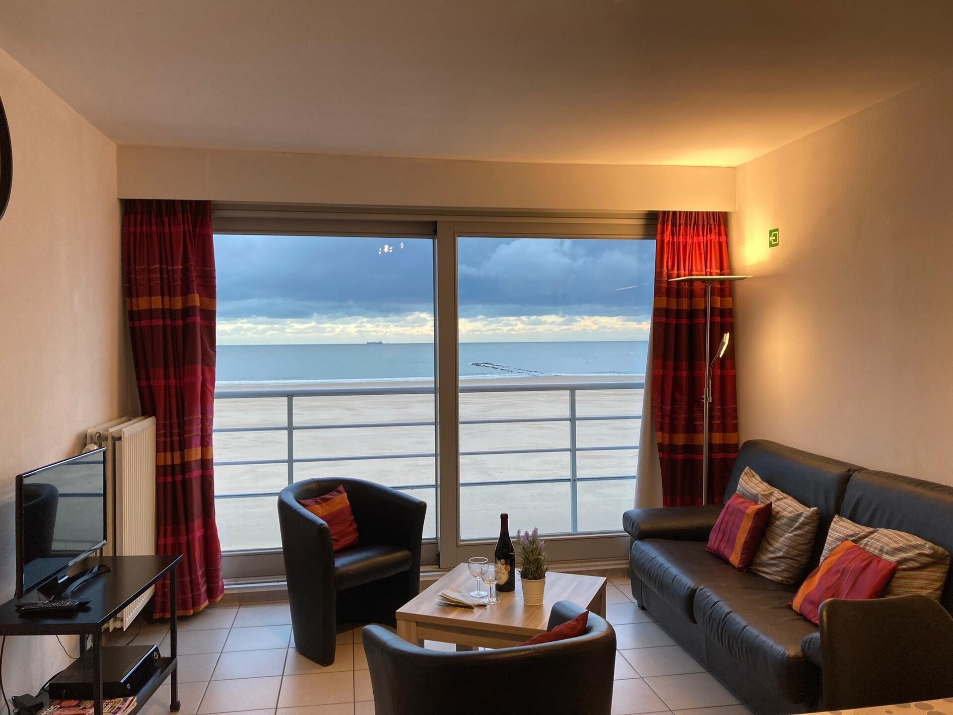 Aan zee: 6-persoons appartement in Knokke met zeezicht - foto 2