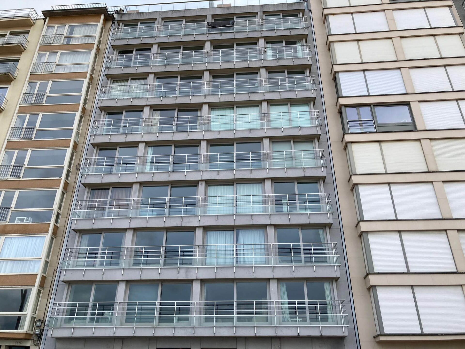 Aan zee: 6-persoons appartement in Knokke met zeezicht - foto 1