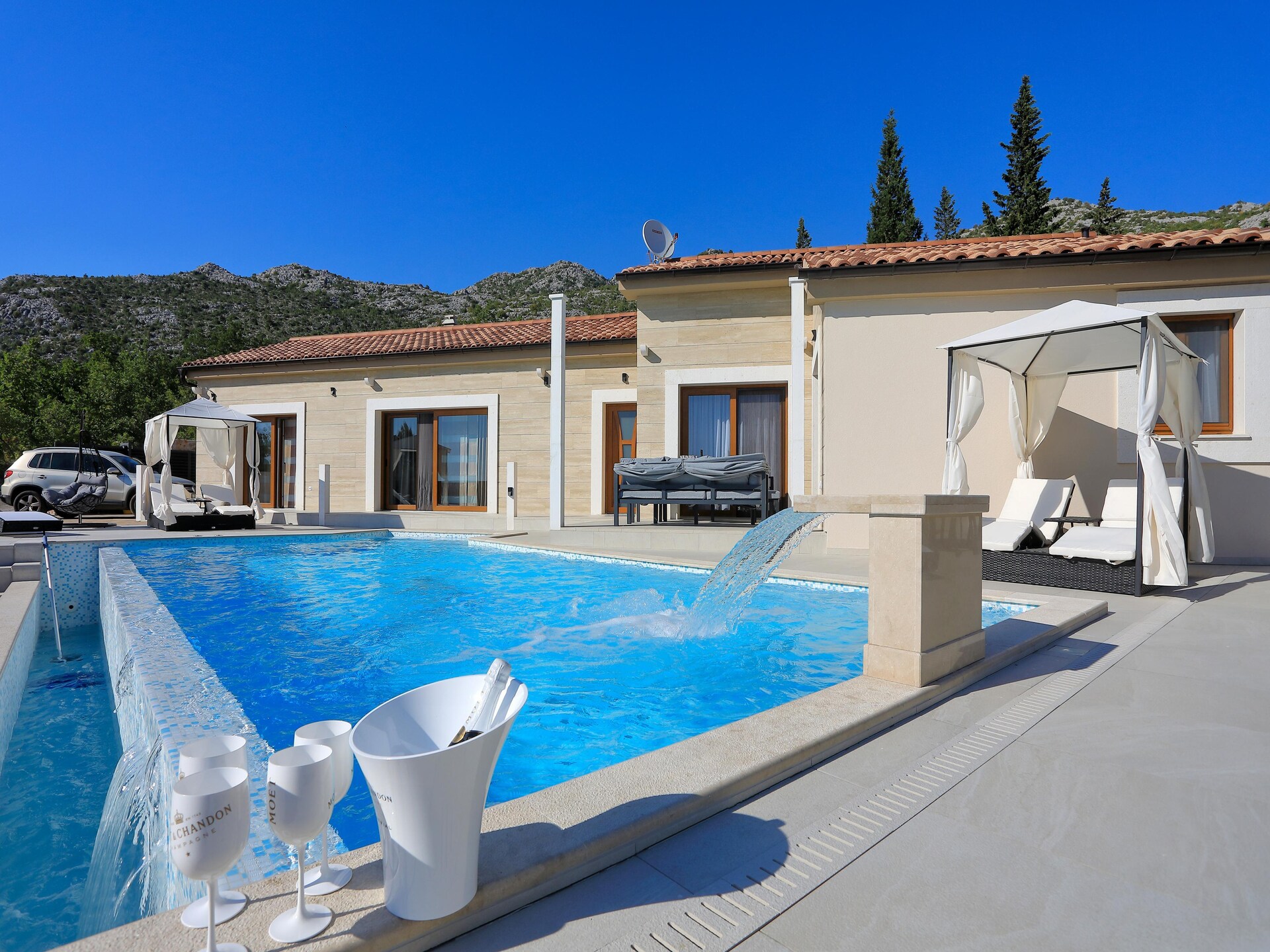 Villa Ivana 2: Ruime villa met privézwembad nabij zee en Paklenica - foto 6
