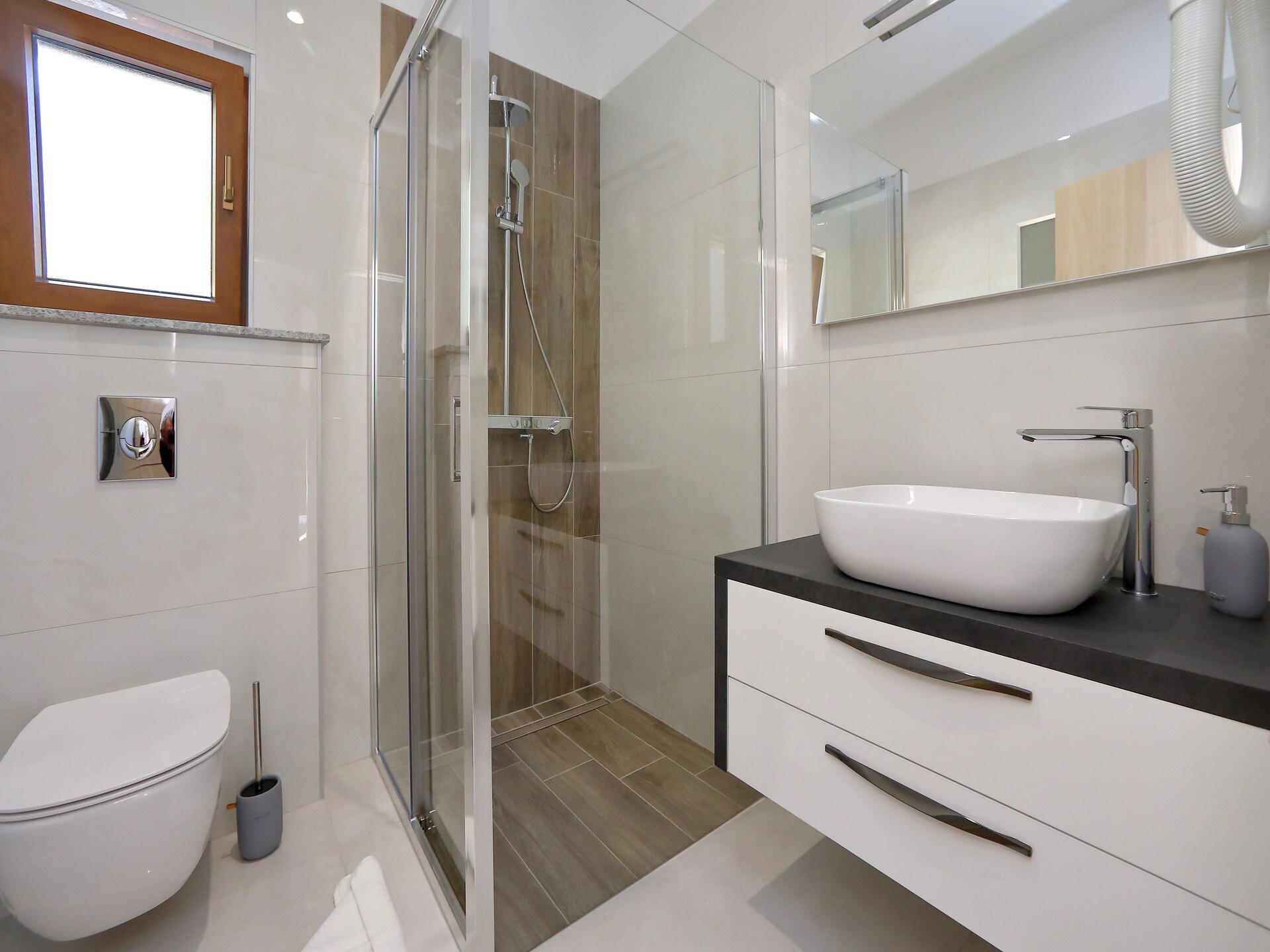 Villa Ivana 2: Ruime villa met privézwembad nabij zee en Paklenica - foto 29