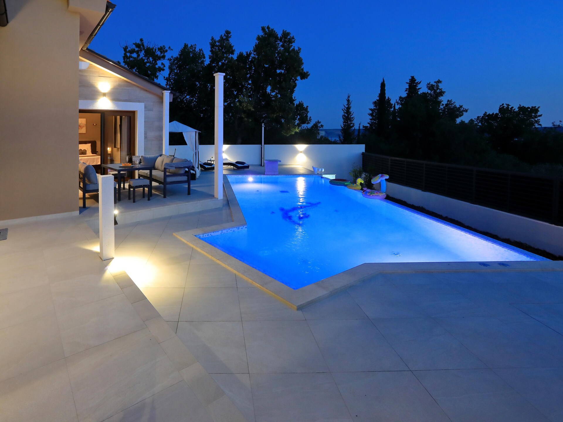 Villa Ivana 2: Ruime villa met privézwembad nabij zee en Paklenica - foto 15