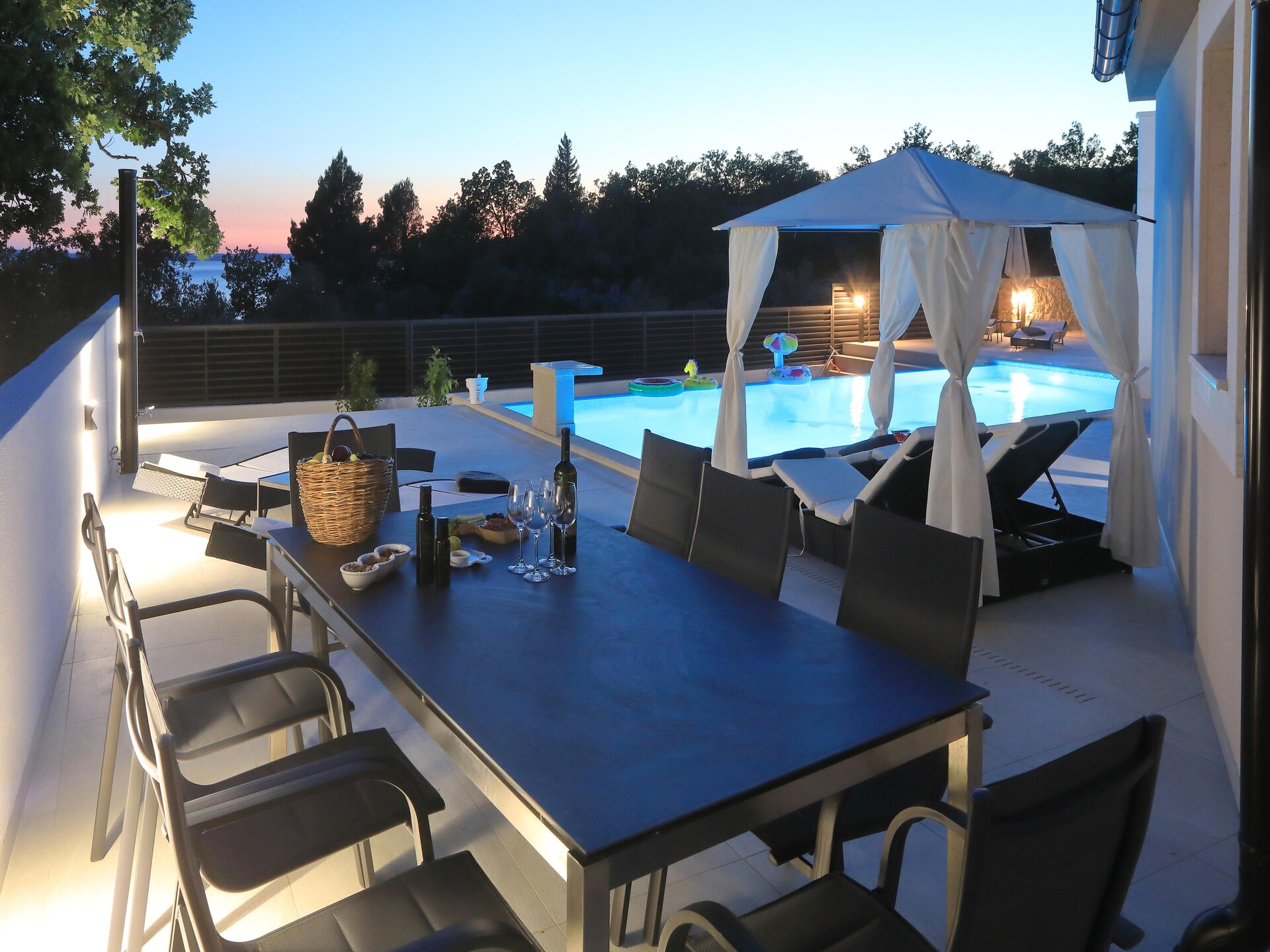 Villa Ivana 2: Ruime villa met privézwembad nabij zee en Paklenica - foto 13