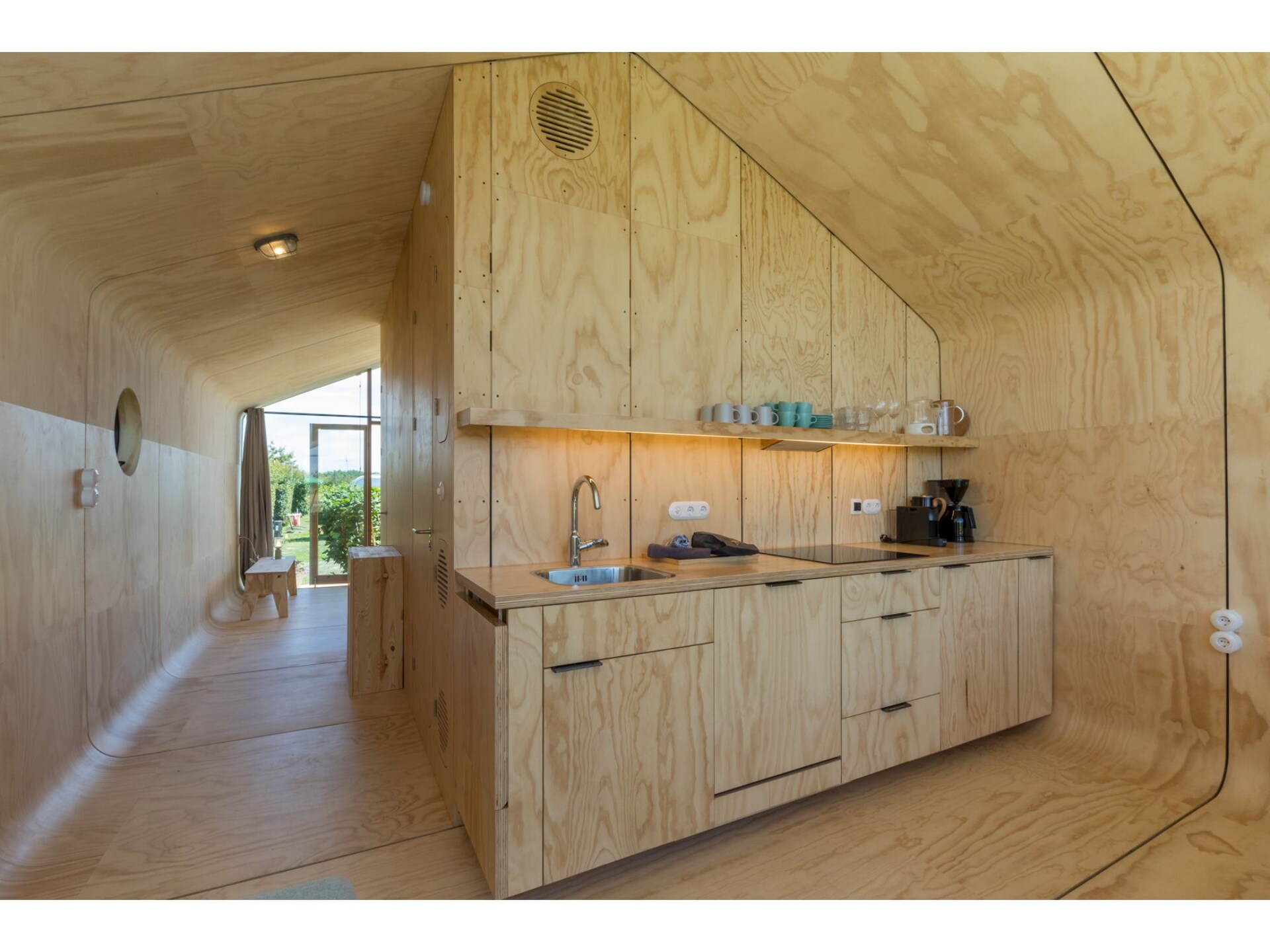 Wikkelhouse De Specht: duurzaam tiny house op Zeeuwse boerderij - foto 13