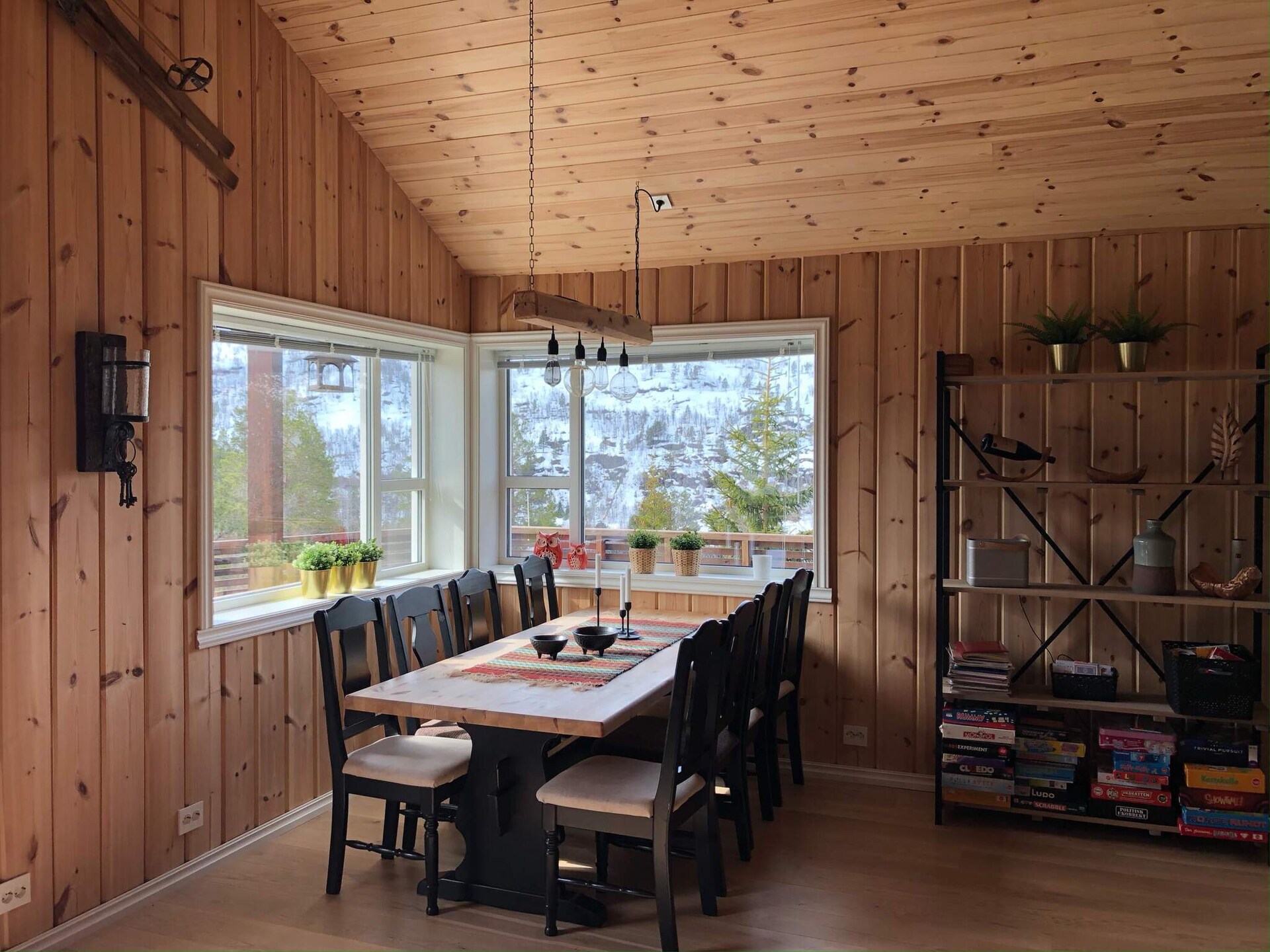 Ruim vakantiehuis in Skare, 10 meter van de piste & vlakbij Trolltunga - foto 19
