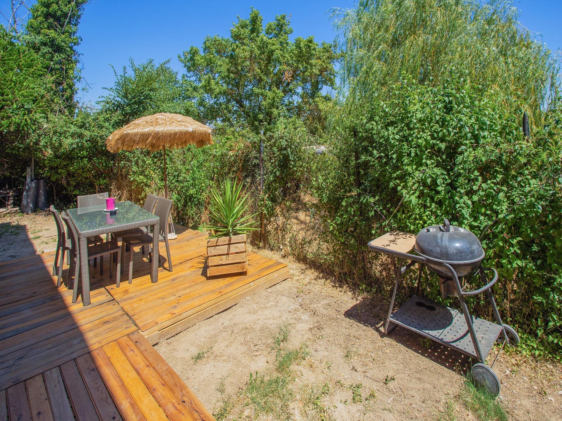 Vrijstaand vakantiehuis met tuin en BBQ op loopafstand van het meer van Quinson - foto 29