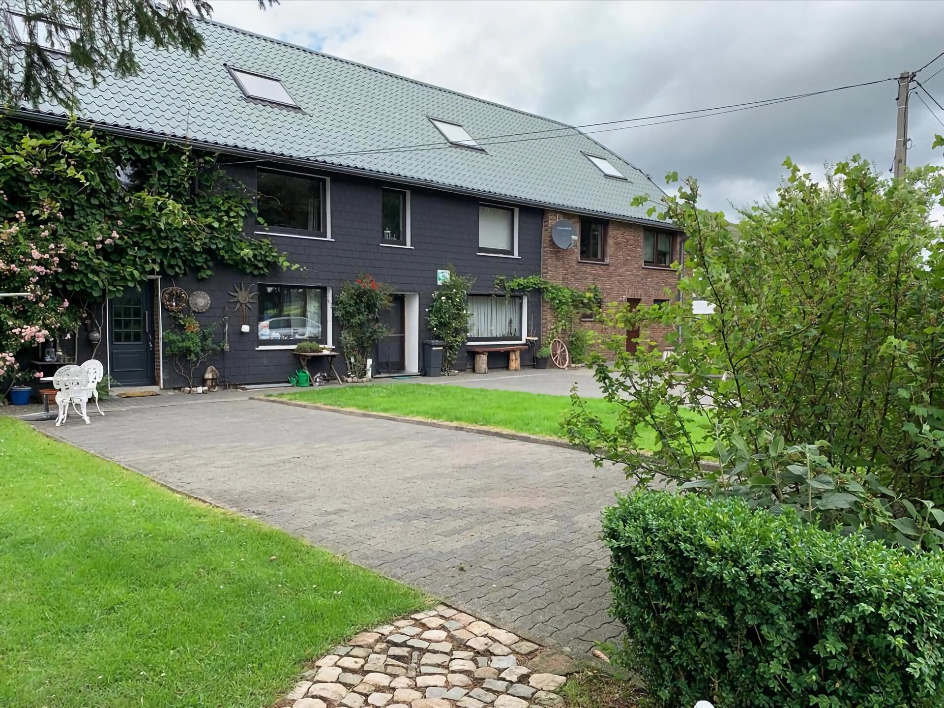 Gerenoveerd appartement met tuin en zonsondergang nabij Büllingen - foto 2
