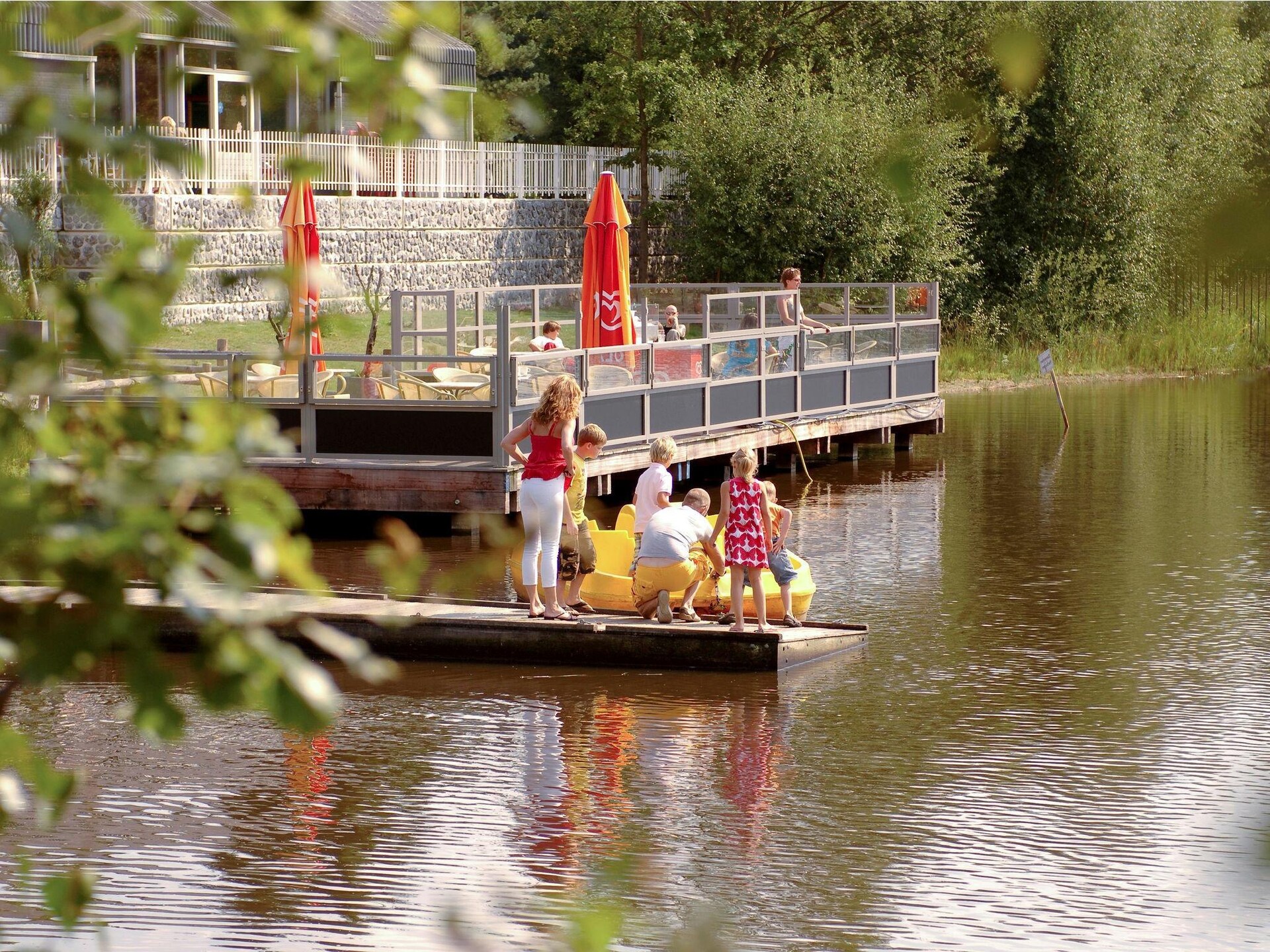 Vrijstaand chalet in bosrijk park, 12 km van Eindhoven - foto 14