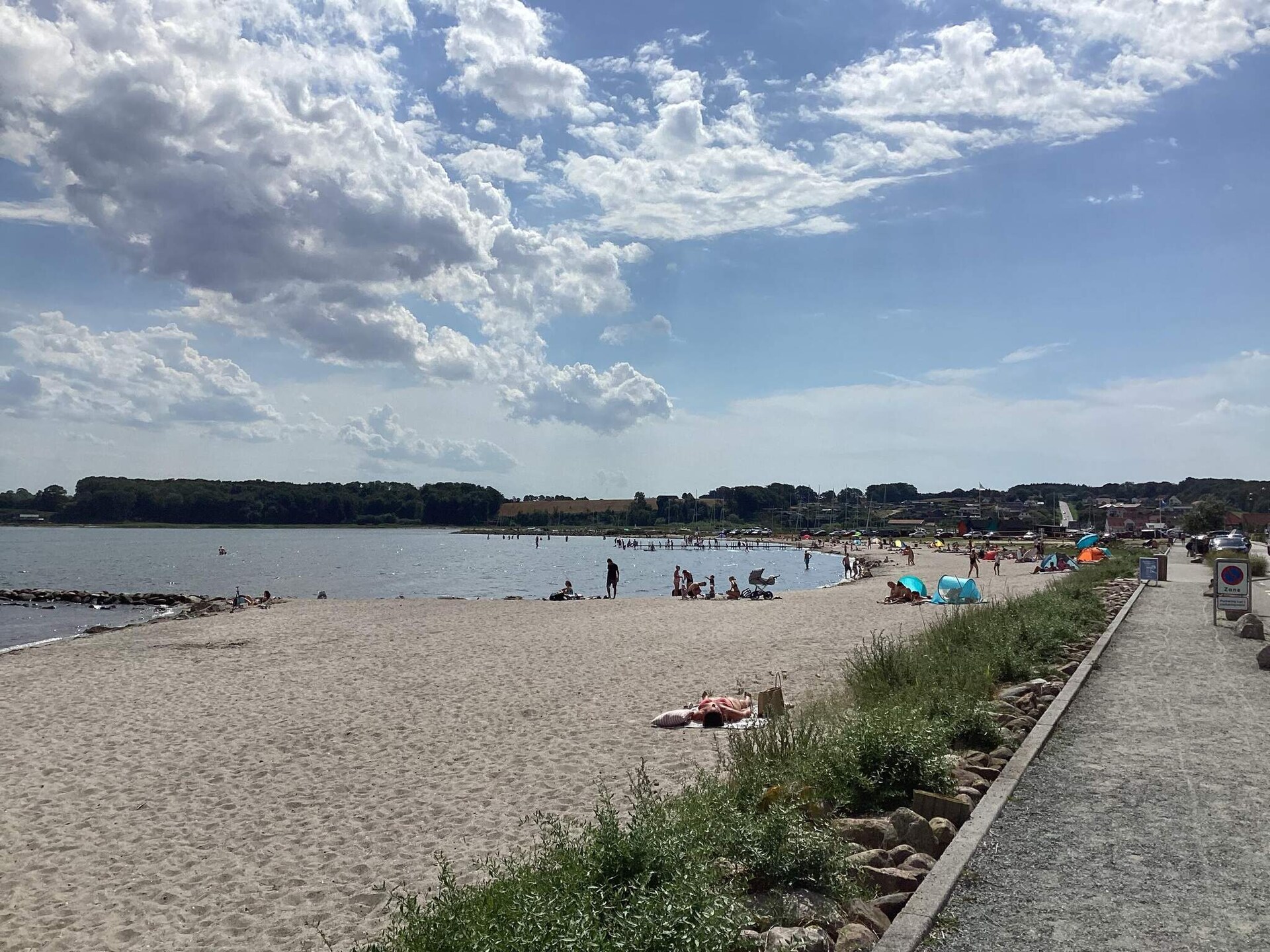 Vakantiehuis direct aan het strand van Hejls met uitzicht over de Kleine Belt - foto 17